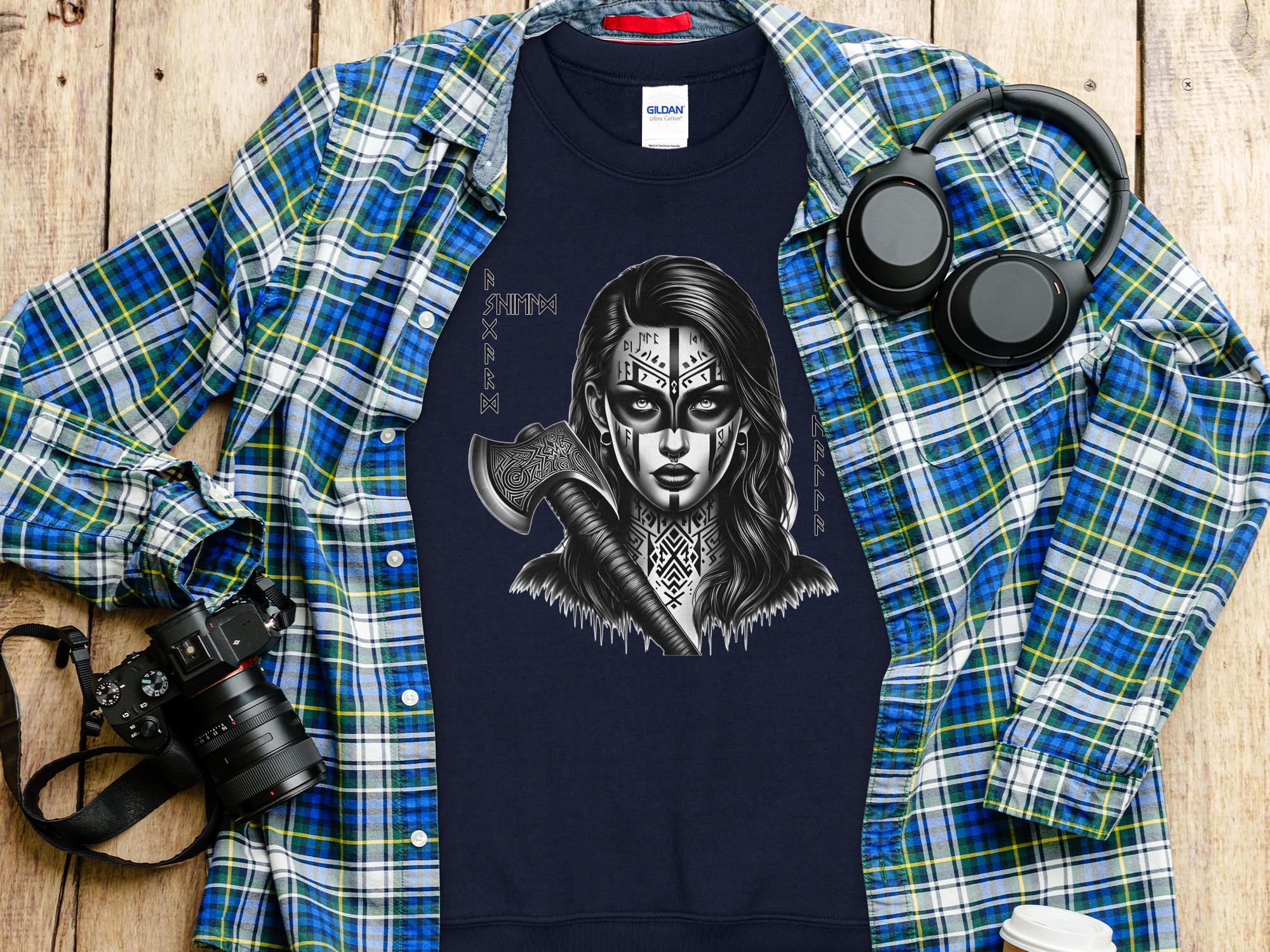 Viking Shield Maiden - Coloured Gildan Sweatshirt Realistic Norse Talisman Men Women Unisex Valhalla Tee Graphic Design