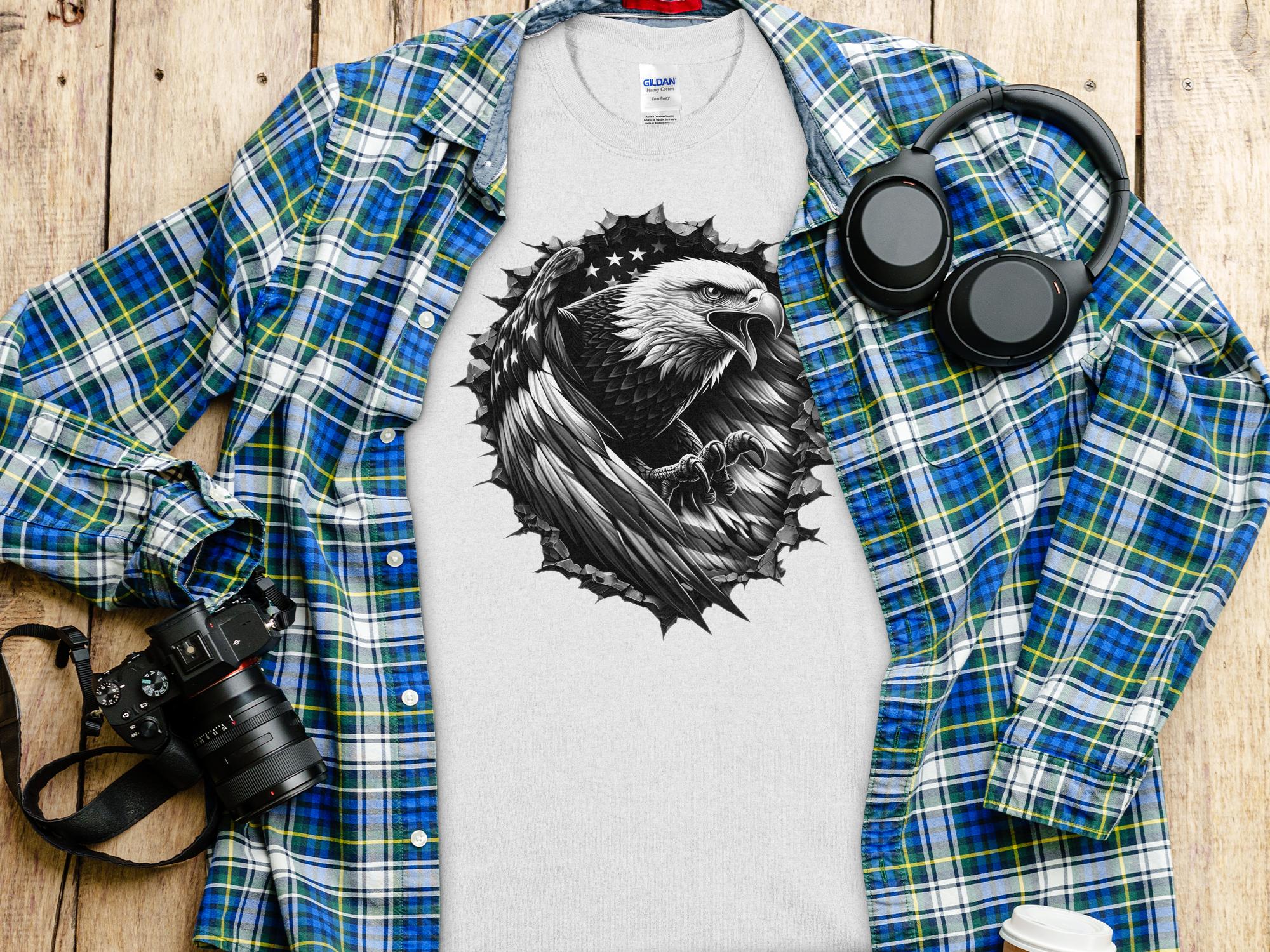 Eagle Patriot - Coloured Gildan T-Shirt Realistic Animal Talisman Unisex Tee Graphic Design