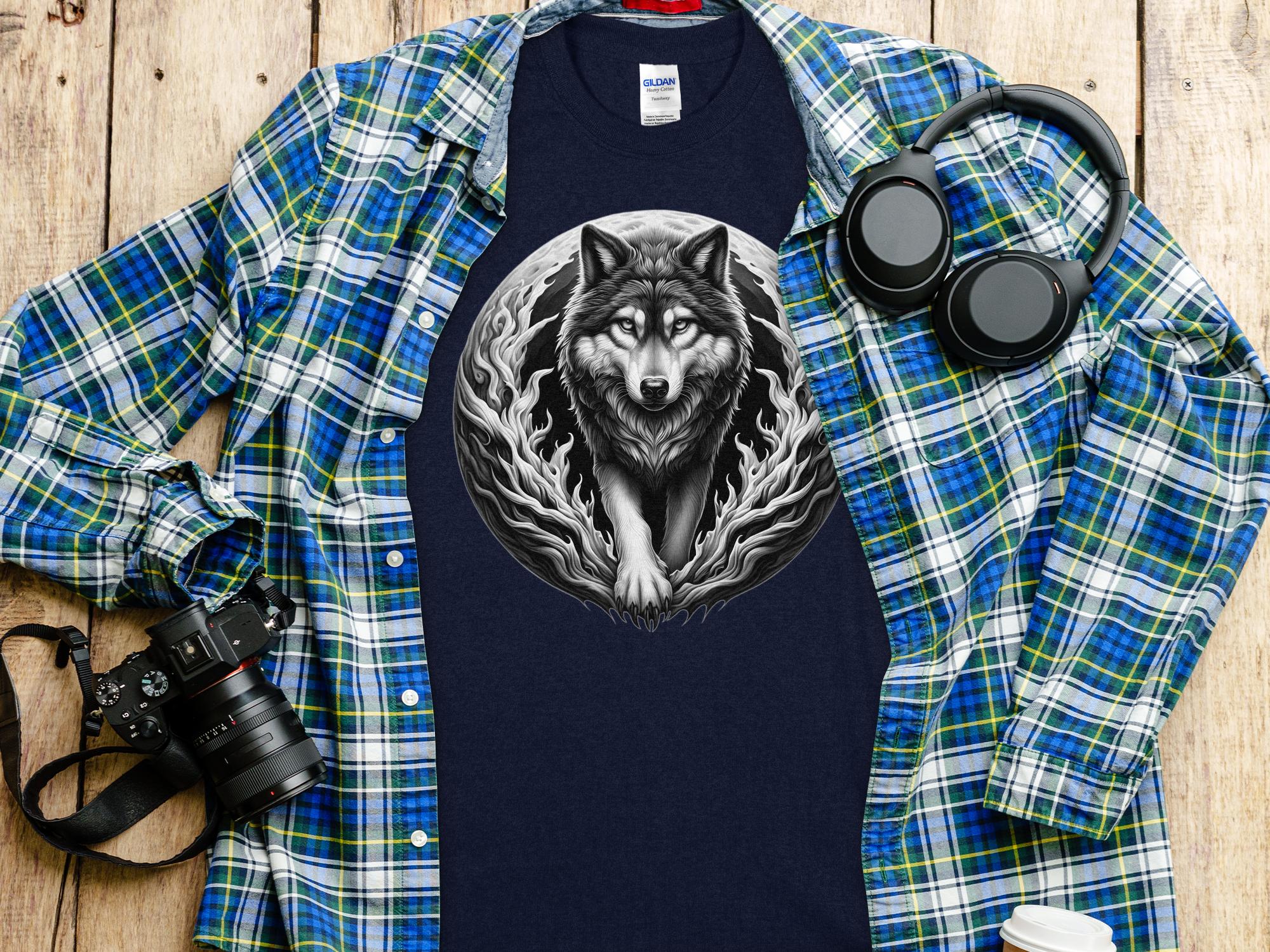 Moon Wolf - Coloured Gildan T-Shirt Realistic Animal Talisman Unisex Mythology Tee Graphic Design