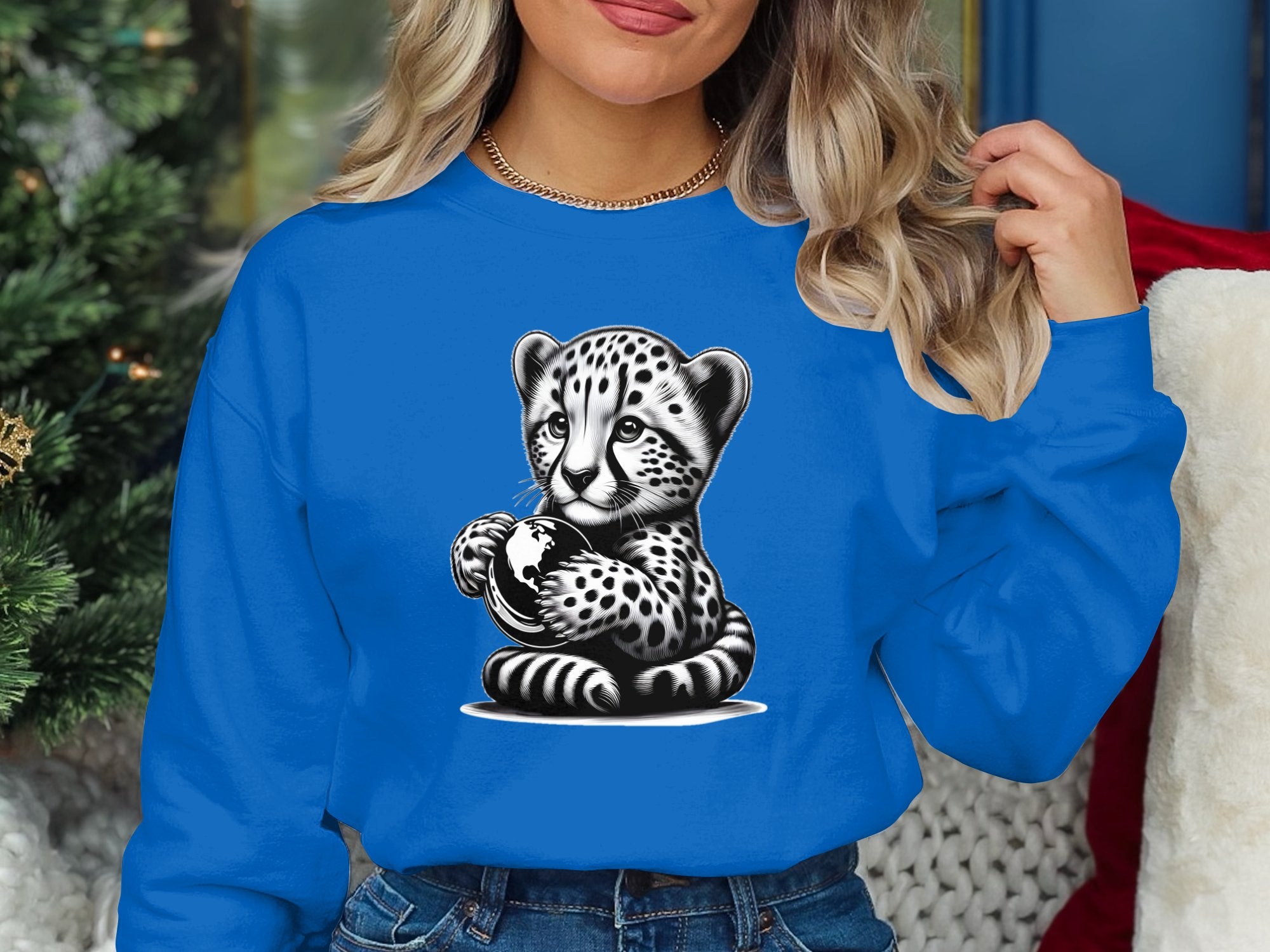 Cheetah World - Coloured Gildan Sweatshirt Realistic Animal Talisman Unisex Cute Tee Graphic Design