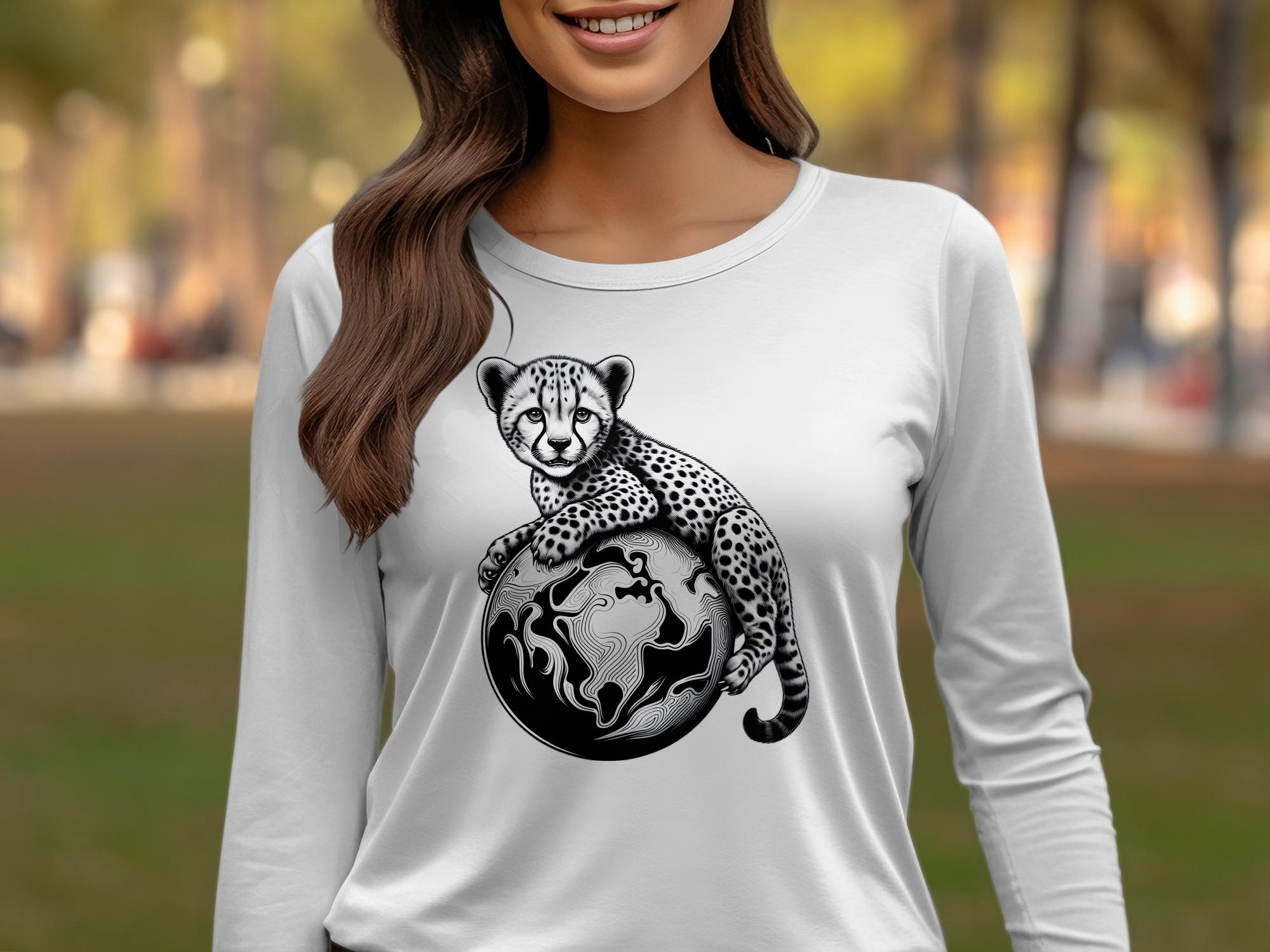 Cheetah World - Coloured Gildan Long Sleeve Realistic Animal Talisman Unisex Cute Tee Graphic Design