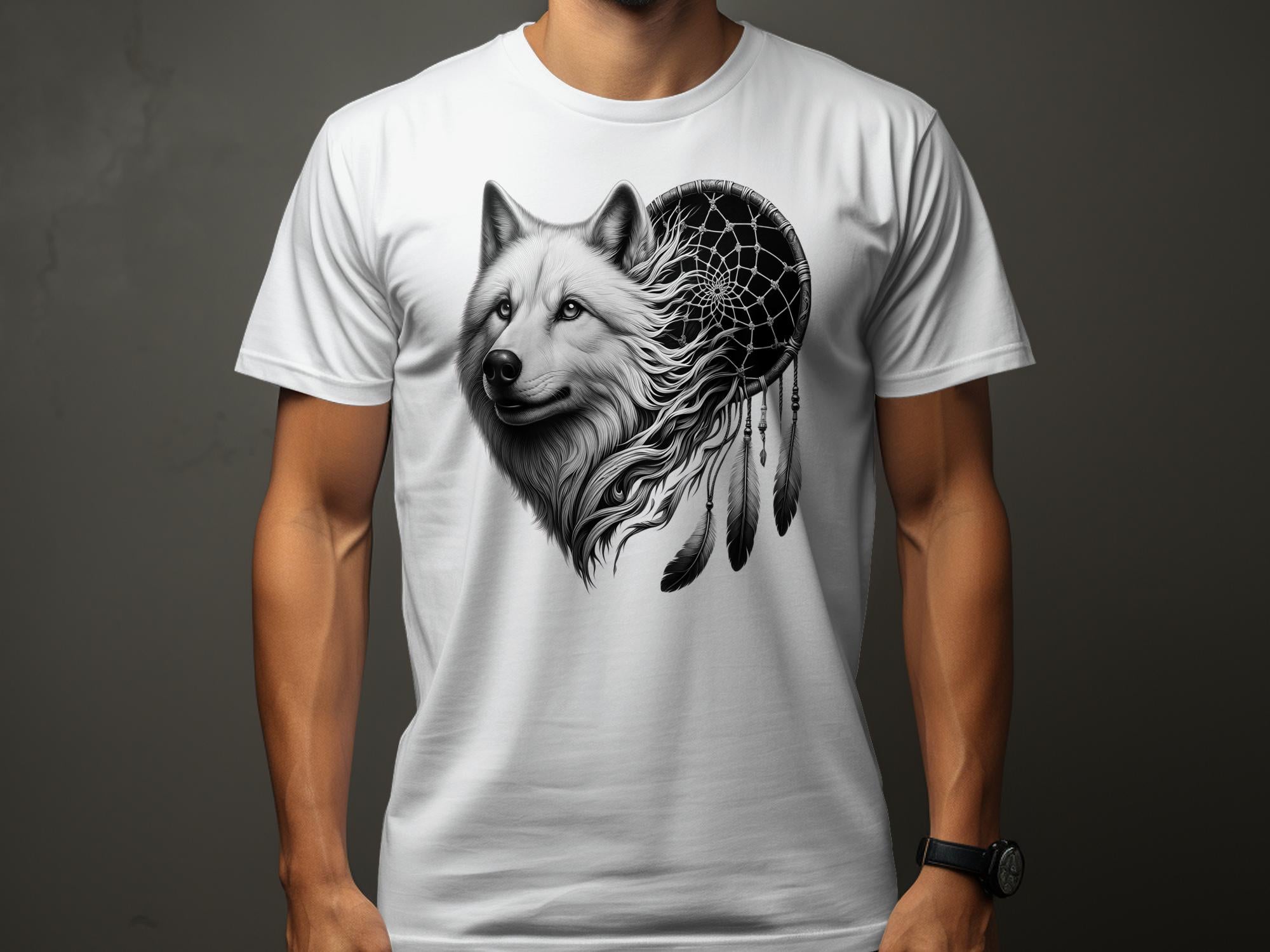 Dreamcatcher Wolf - Coloured Gildan T-Shirt Realistic Native American Talisman Unisex Mythology Tee Graphic Design