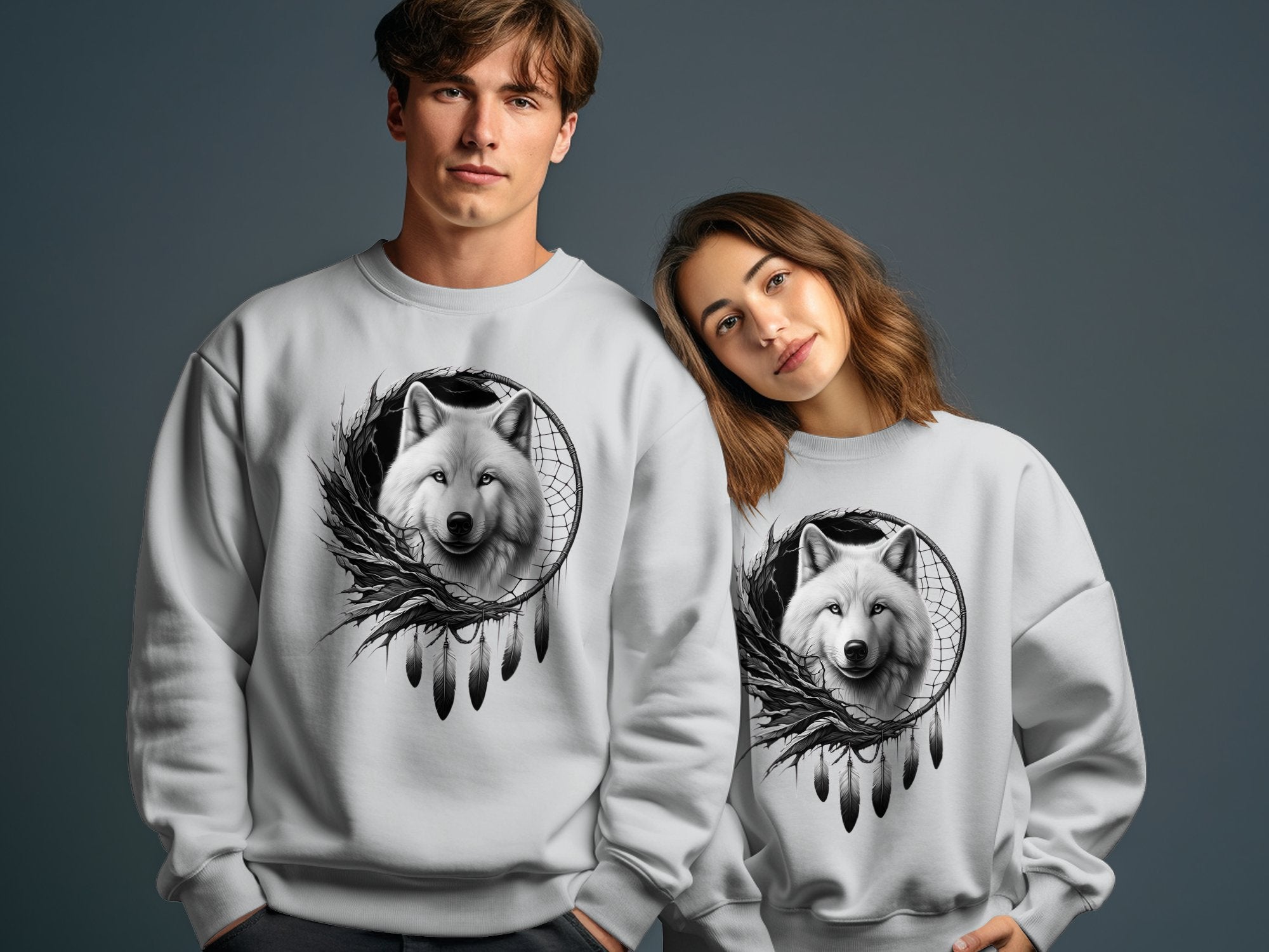 Dreamcatcher Wolf - Coloured Gildan Sweatshirt Realistic Native American Talisman Unisex Mythology Tee Graphic Design