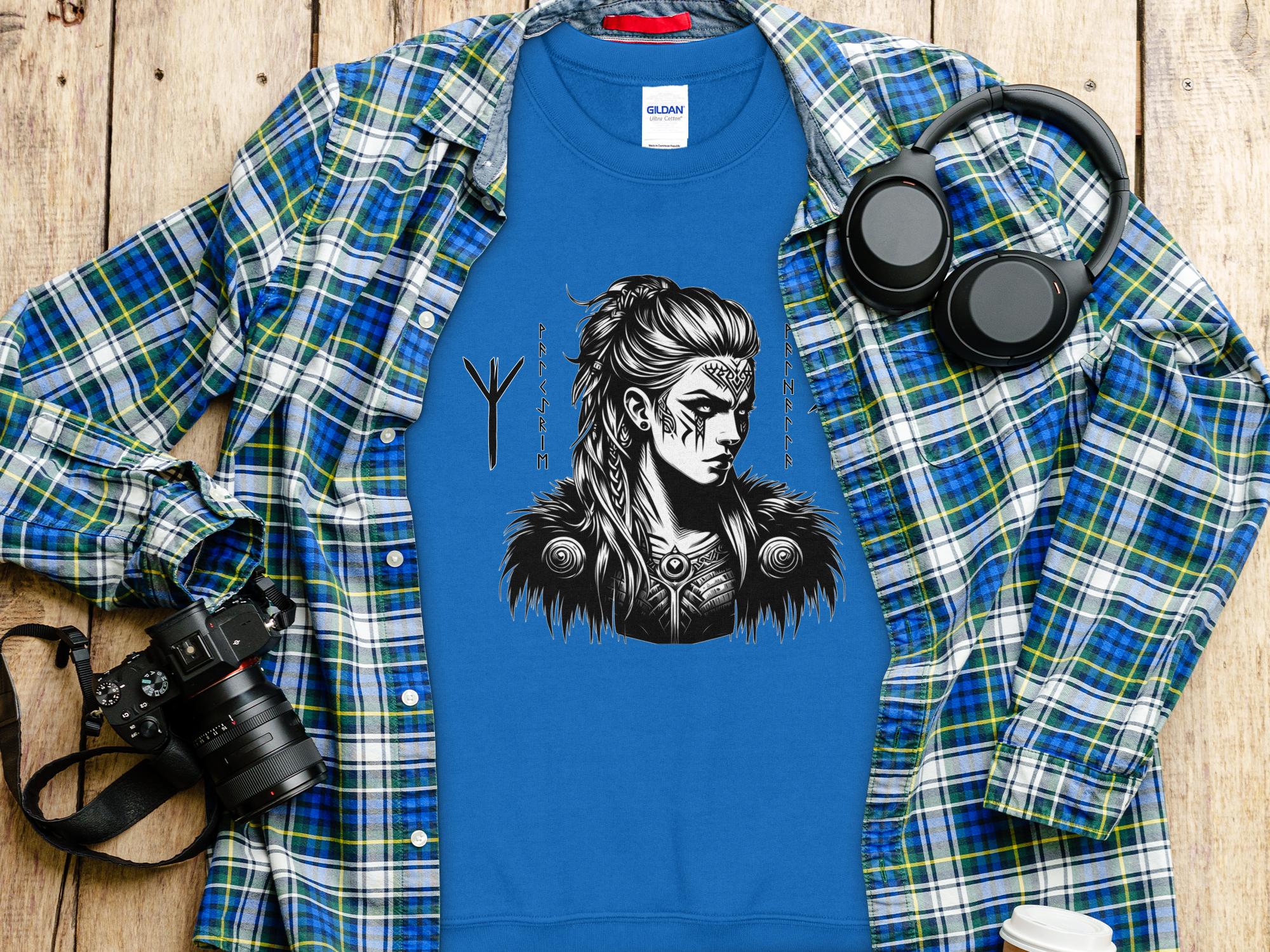 Viking Shield Maiden - Coloured Gildan Sweatshirt Realistic Norse Talisman Men Women Unisex Valhalla Tee Graphic Design