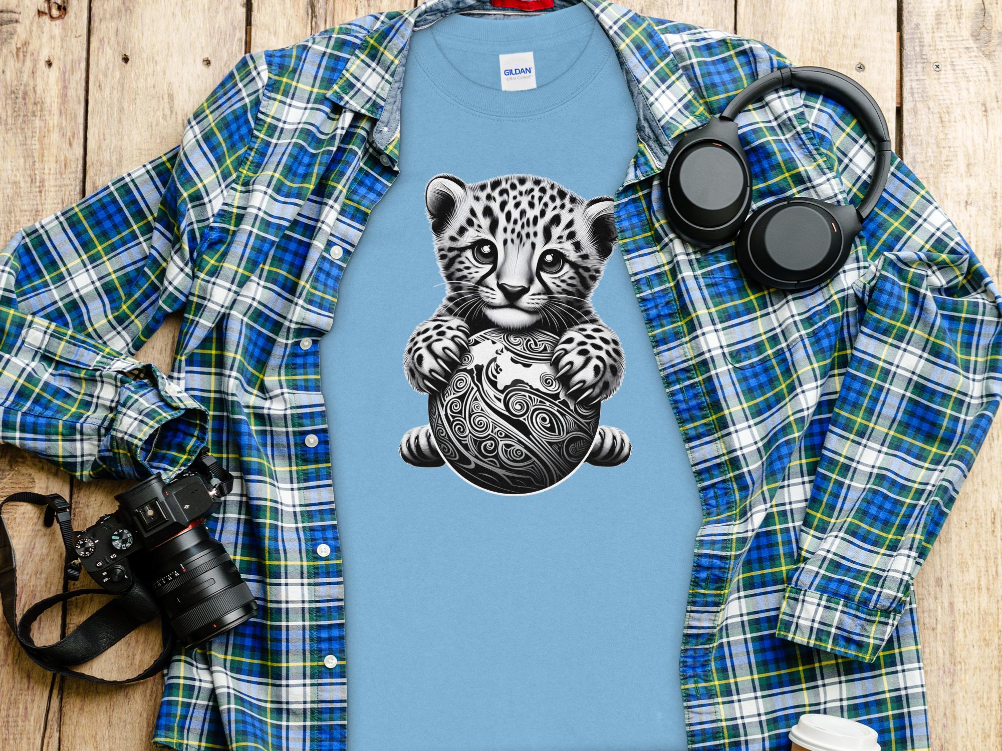 Cheetah World - Coloured Gildan Long Sleeve Realistic Animal Talisman Unisex Cute Tee Graphic Design