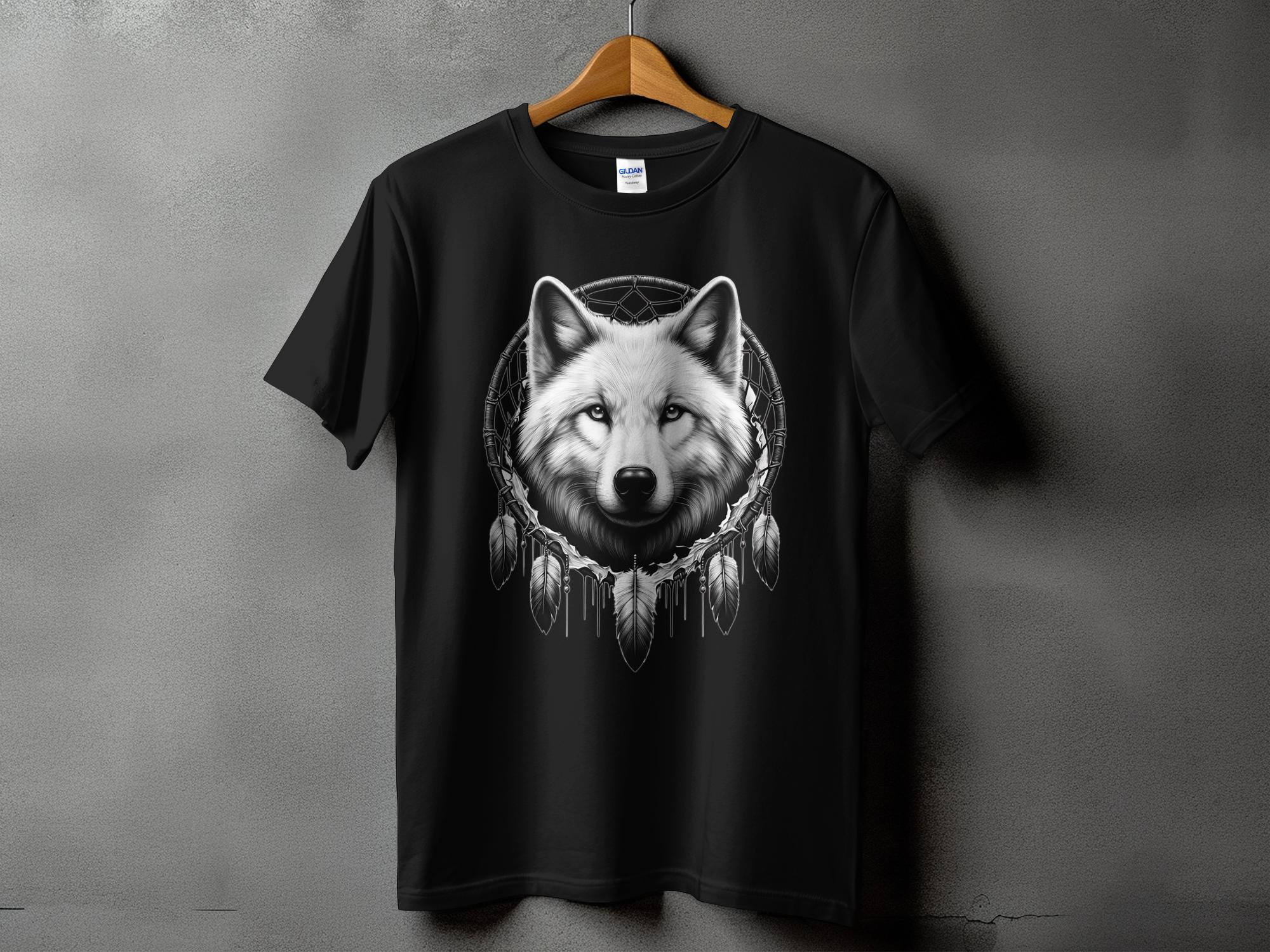 Dreamcatcher Wolf - Coloured Gildan T-Shirt Realistic Native American Talisman Unisex Mythology Tee Graphic Design