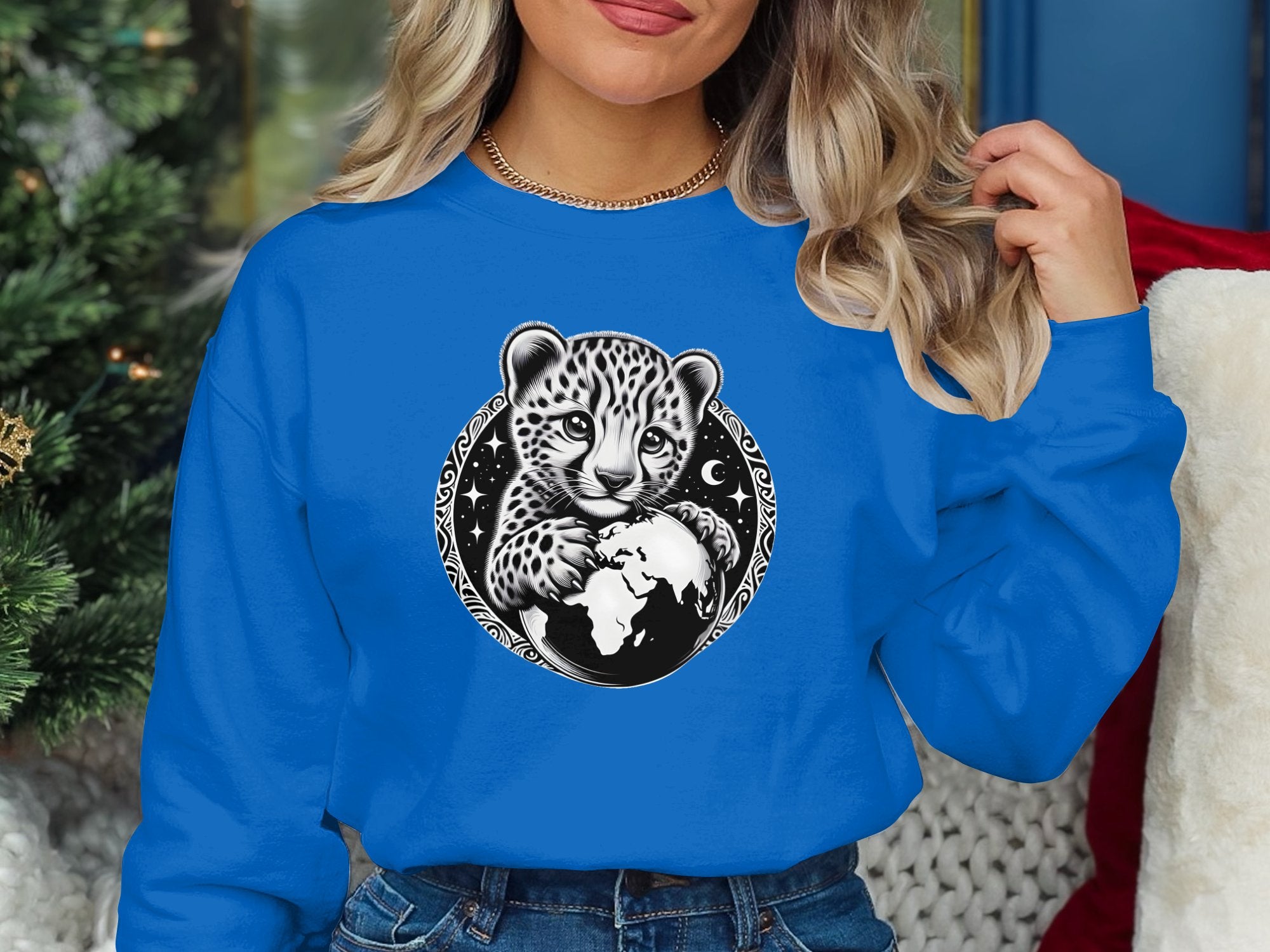 Cheetah World - Coloured Gildan Sweatshirt Realistic Animal Talisman Unisex Cute Tee Graphic Design