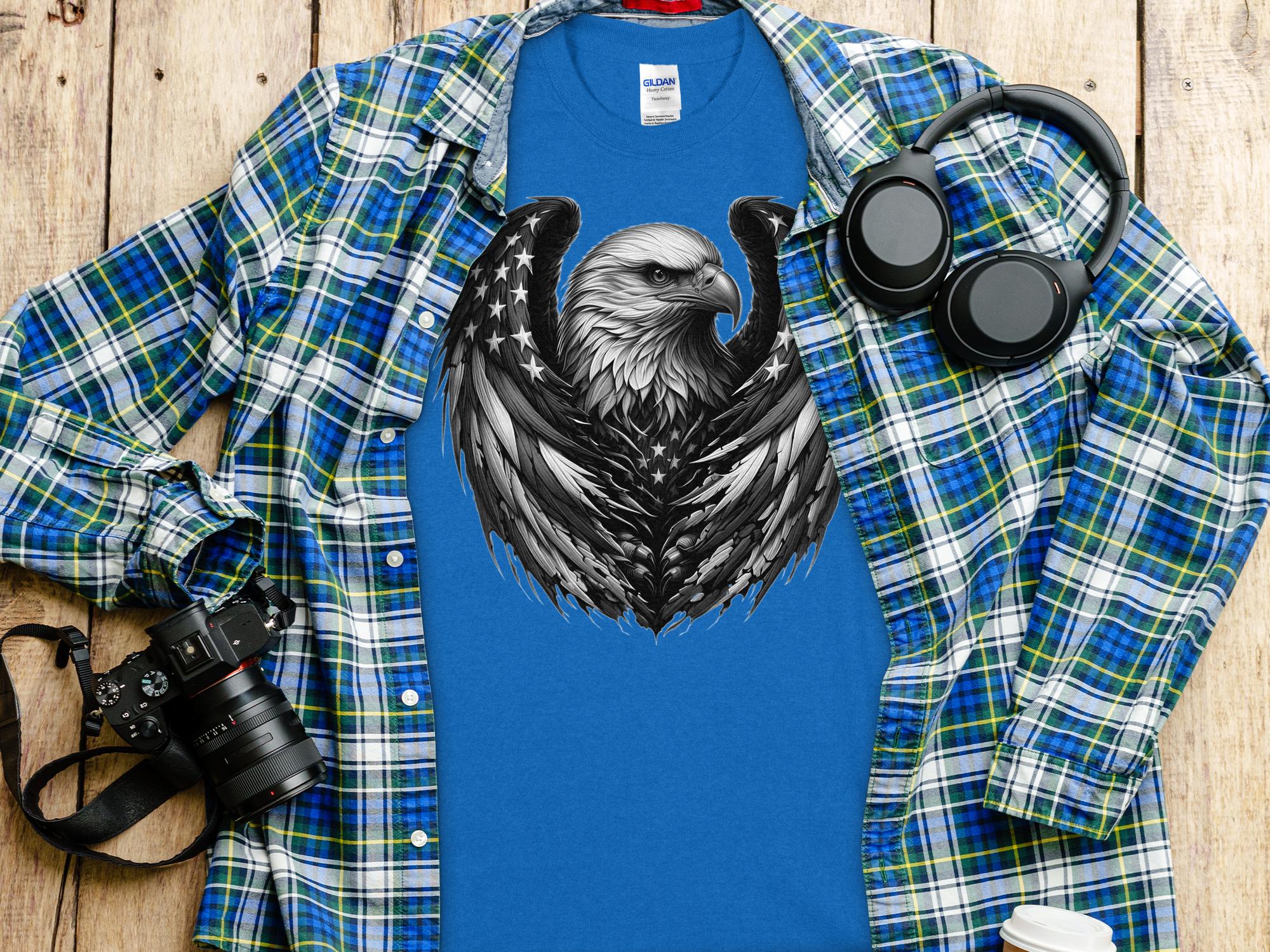 Eagle Patriot - Coloured Gildan T-Shirt Realistic Animal Talisman Unisex Tee Graphic Design