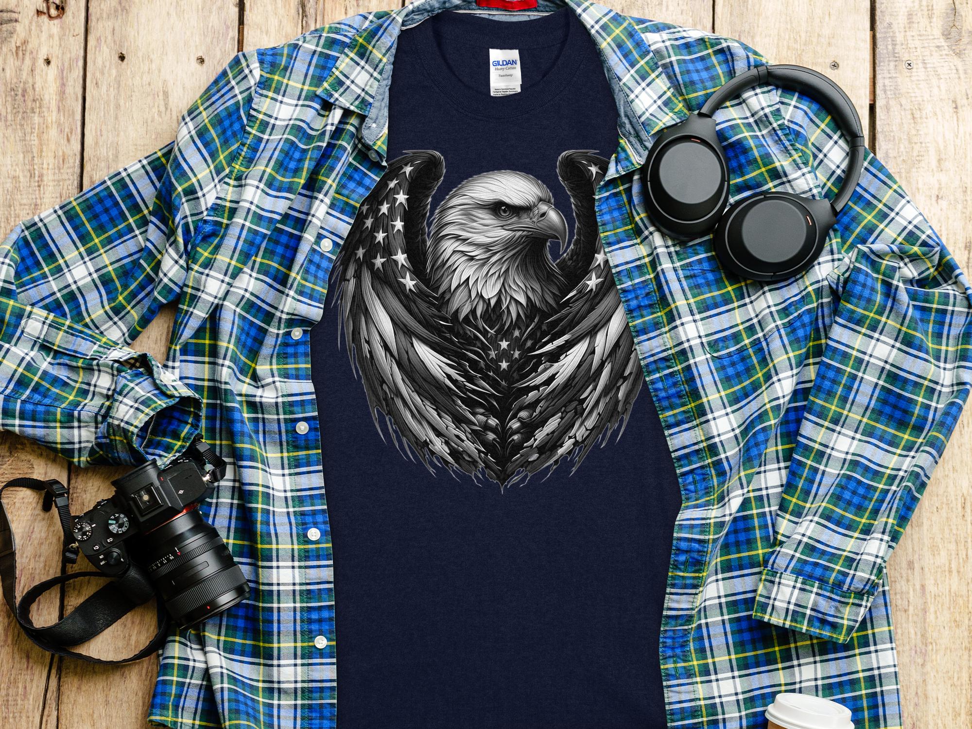 Eagle Patriot - Coloured Gildan T-Shirt Realistic Animal Talisman Unisex Tee Graphic Design