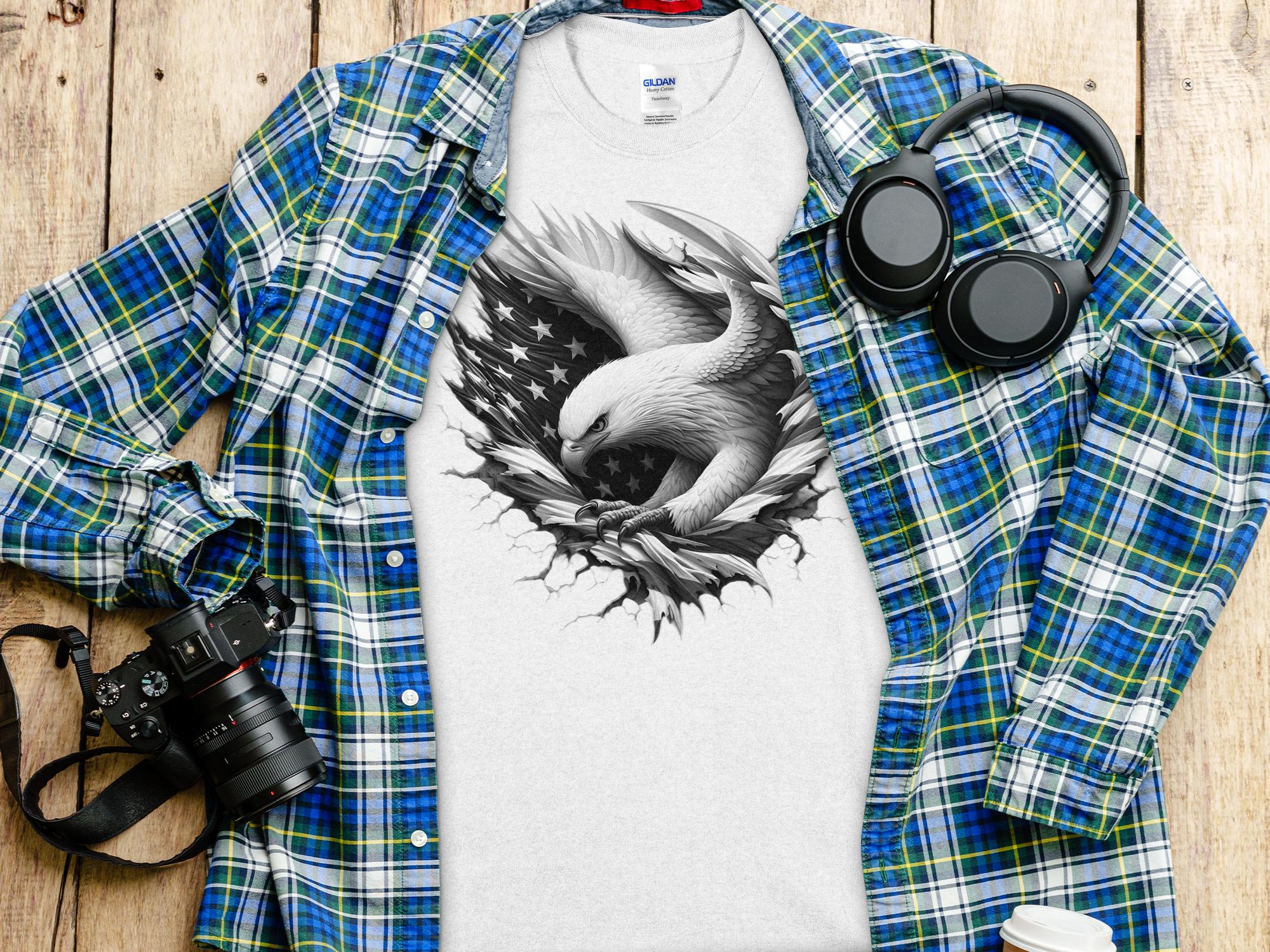 Eagle Patriot - Coloured Gildan T-Shirt Realistic Animal Talisman Unisex Tee Graphic Design