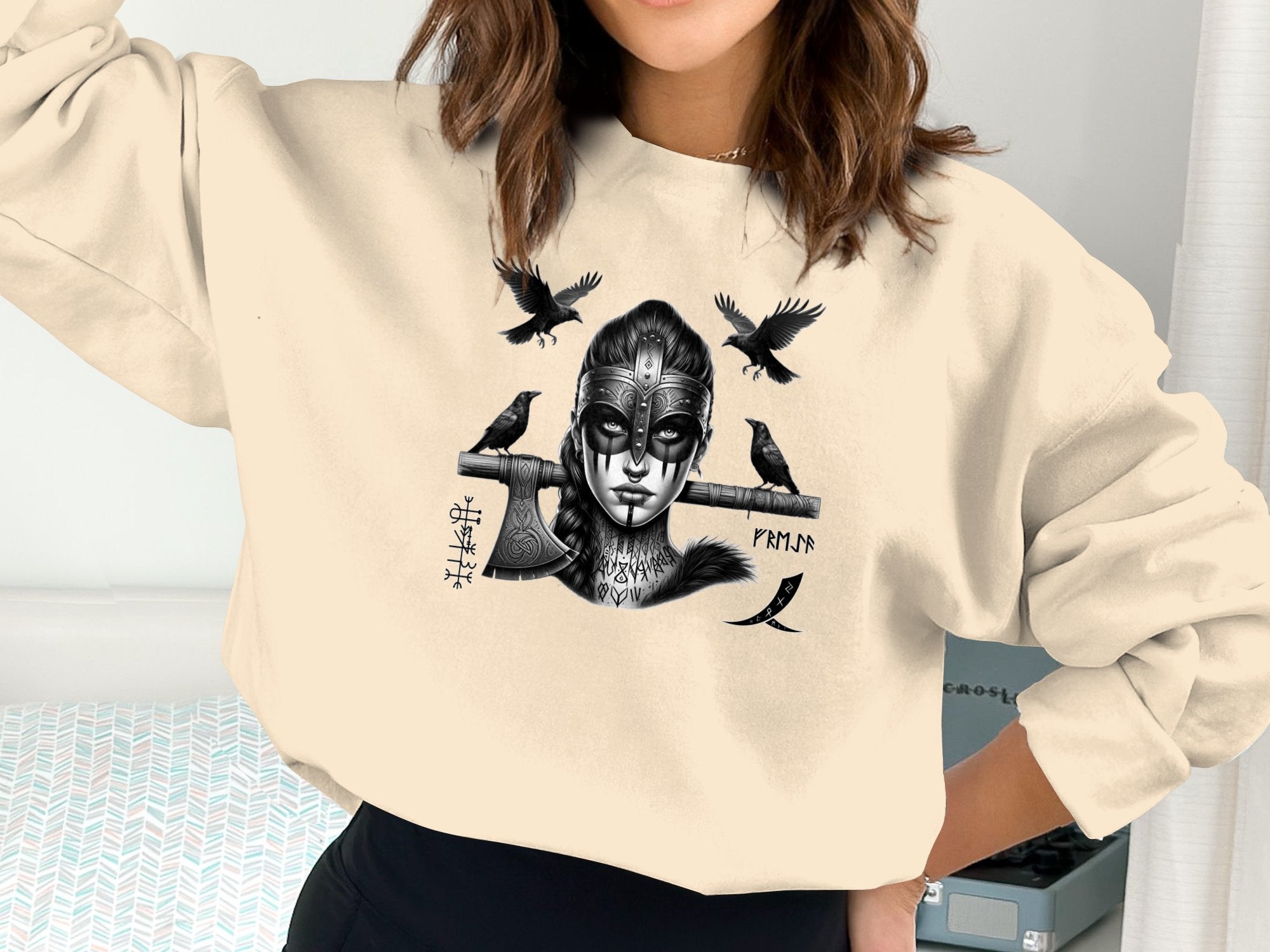 Viking Shield Maiden - Coloured Gildan Sweatshirt Realistic Norse Talisman Men Women Unisex Valhalla Tee Graphic Design