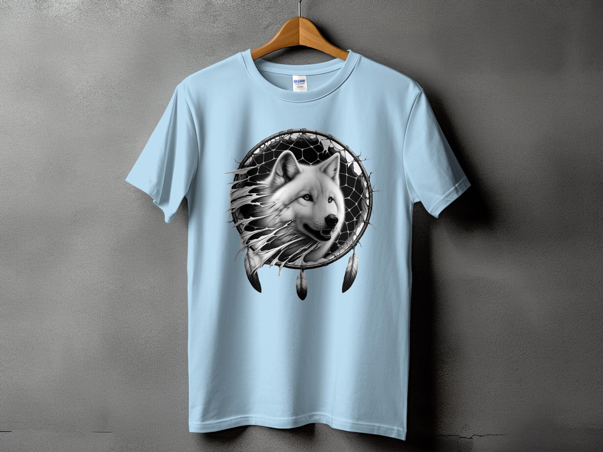 Dreamcatcher Wolf - Coloured Gildan T-Shirt Realistic Native American Talisman Unisex Mythology Tee Graphic Design