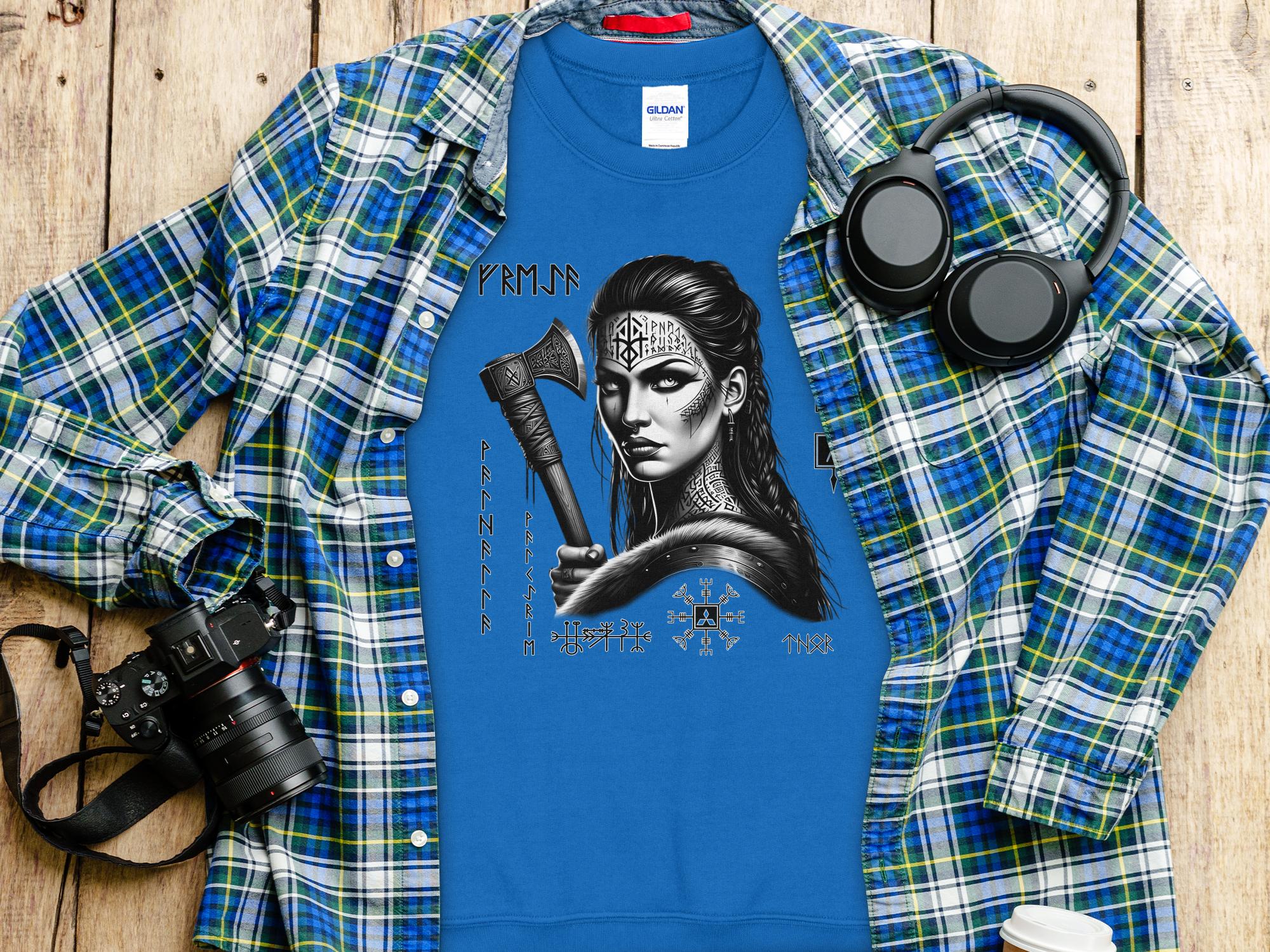 Viking Shield Maiden - Coloured Gildan Sweatshirt Realistic Norse Talisman Men Women Unisex Valhalla Tee Graphic Design