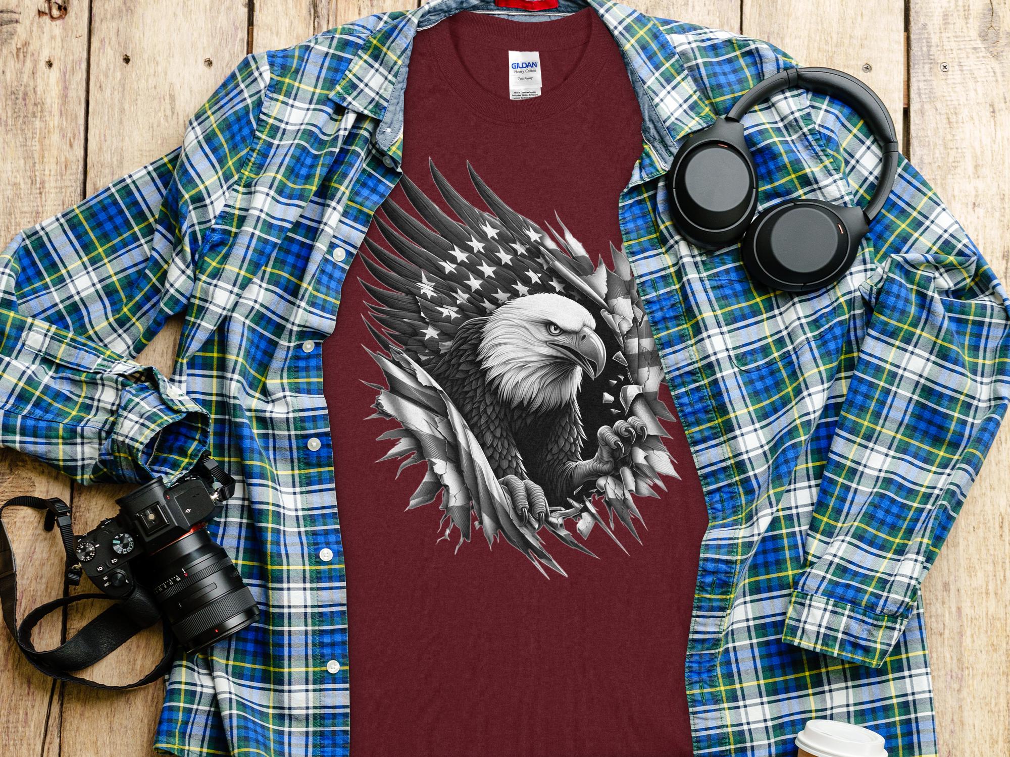 Eagle Patriot - Coloured Gildan T-Shirt Realistic Animal Talisman Unisex Tee Graphic Design