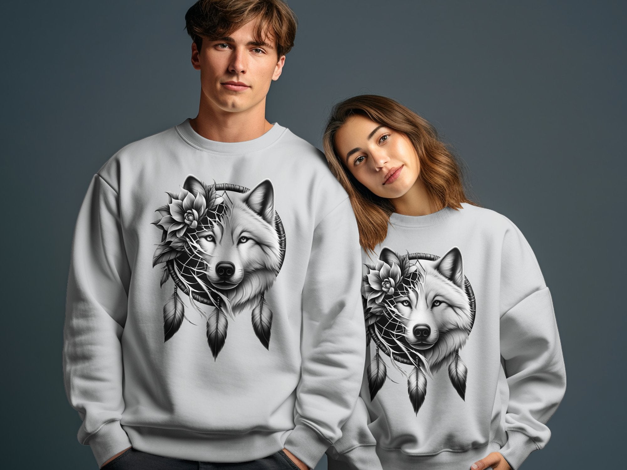 Dreamcatcher Wolf - Coloured Gildan Sweatshirt Realistic Native American Talisman Unisex Mythology Tee Graphic Design