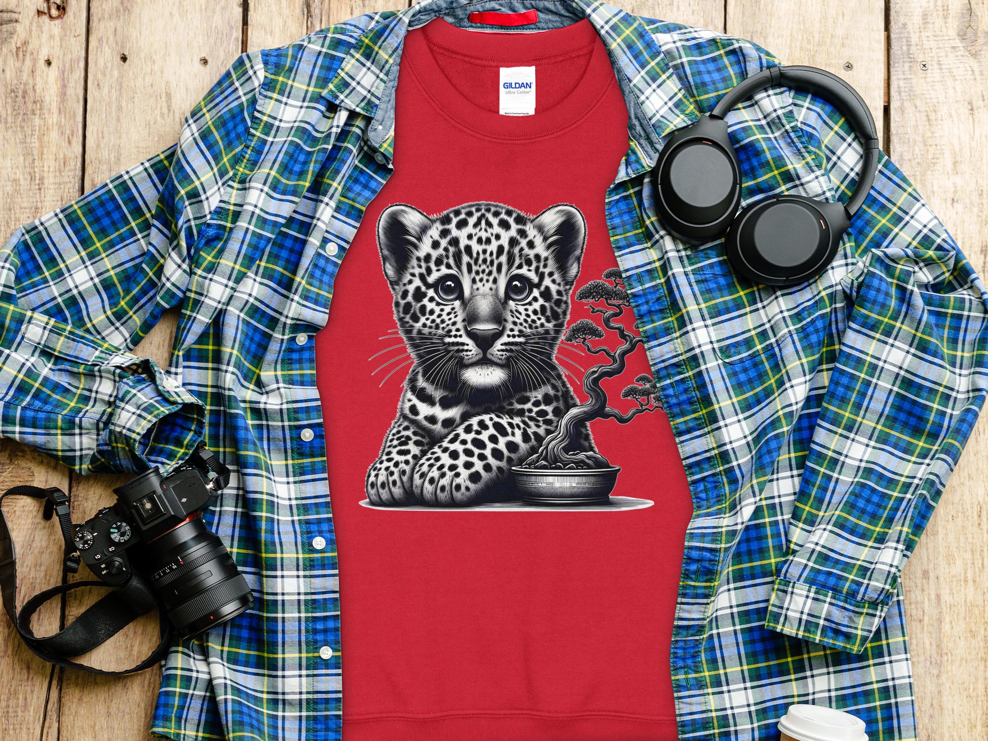 Leopard Bonsai - Coloured Gildan Sweatshirt Realistic Animal Talisman Unisex Cute Tee Graphic Design