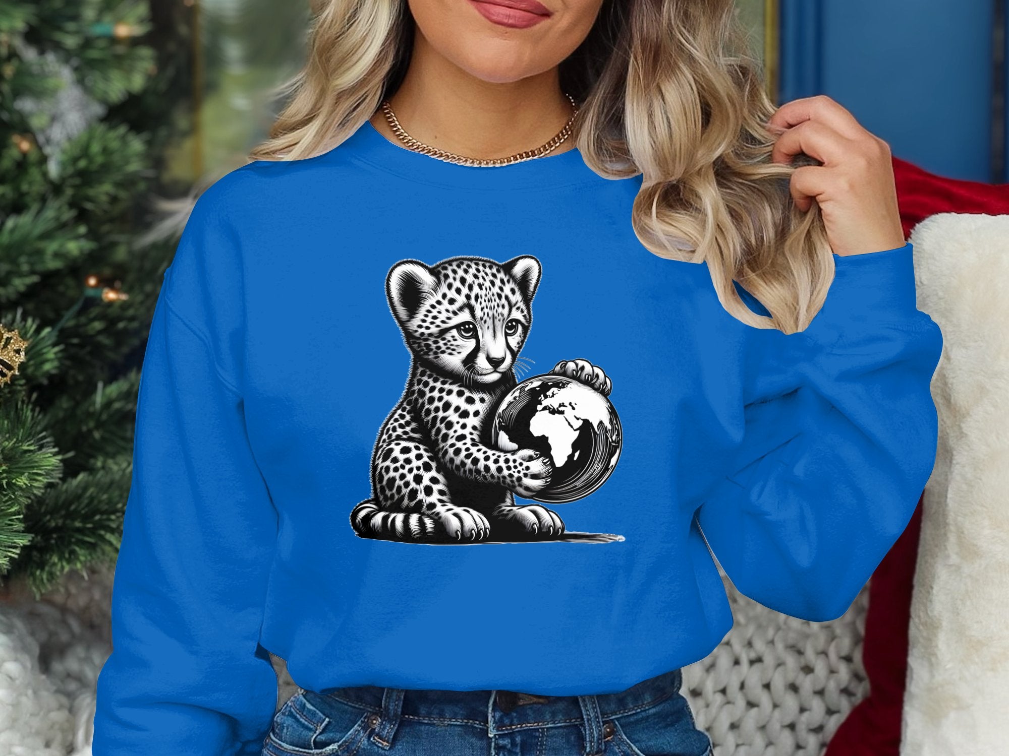 Cheetah World - Coloured Gildan Sweatshirt Realistic Animal Talisman Unisex Cute Tee Graphic Design