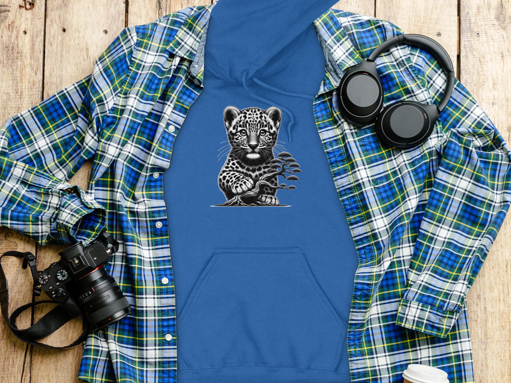 Leopard Bonsai - Coloured Gildan Hoodie Realistic Animal Talisman Unisex Cute Tee Graphic Design