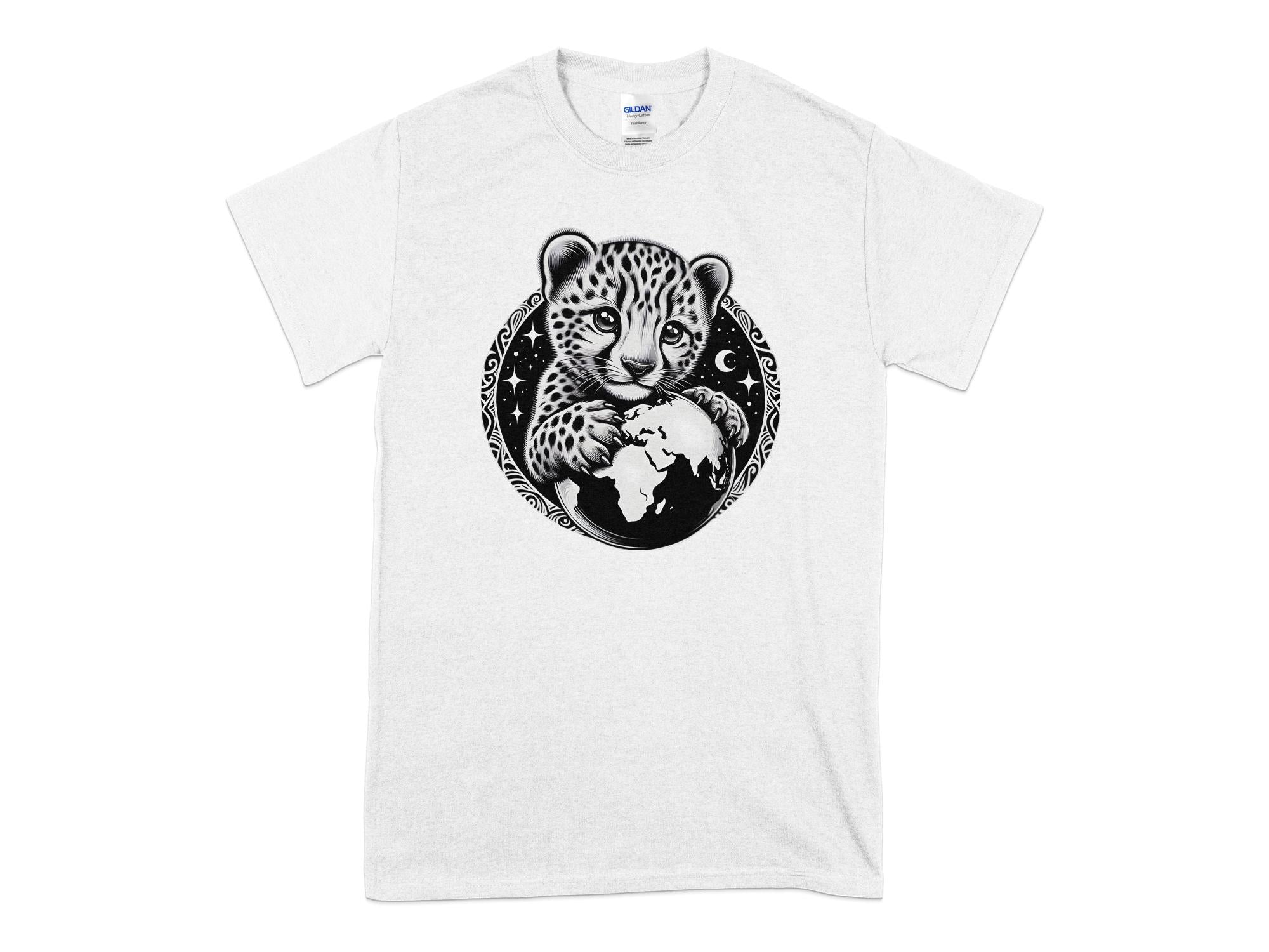 Cheetah World - Coloured Gildan T-Shirt Realistic Animal Talisman Unisex Cute Tee Graphic Design