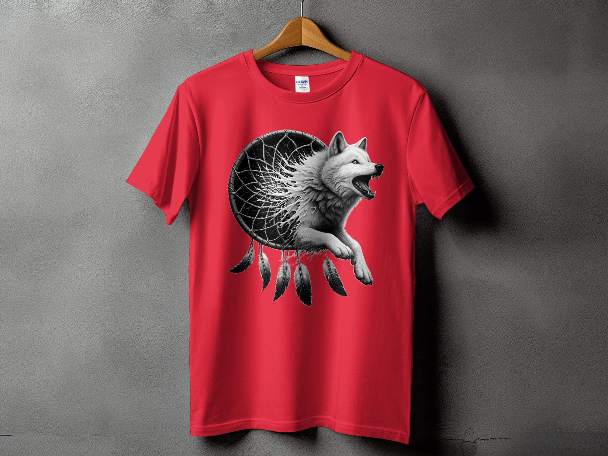 Dreamcatcher Wolf - Coloured Gildan T-Shirt Realistic Native American Talisman Unisex Mythology Tee Graphic Design