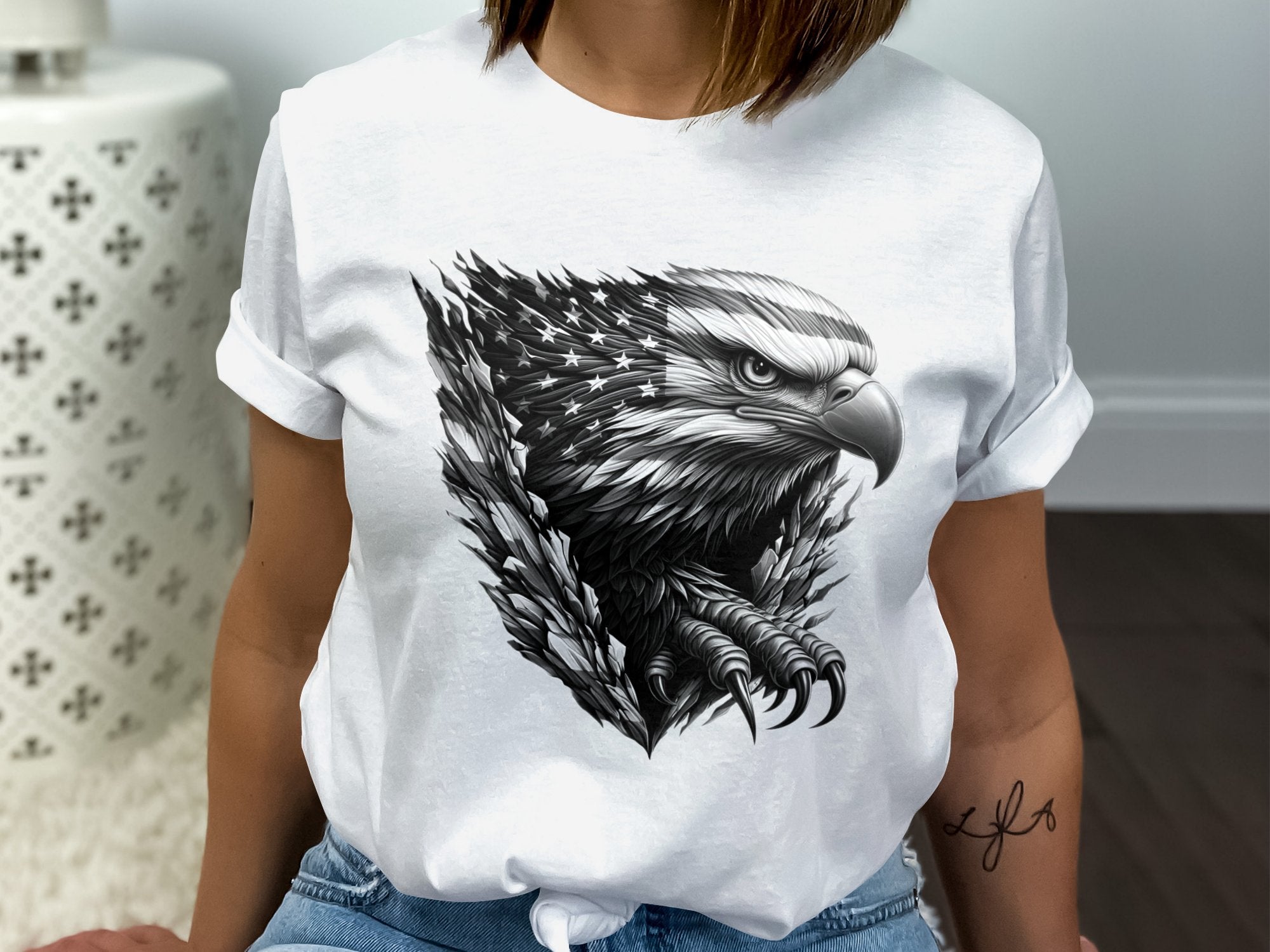 Eagle Patriot - Coloured Gildan T-Shirt Realistic Animal Talisman Unisex Tee Graphic Design