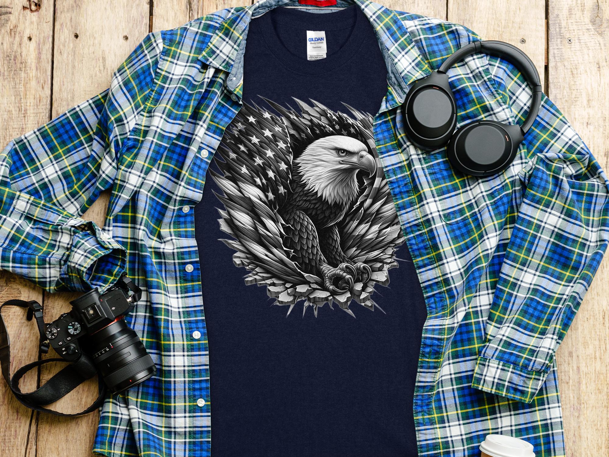 Eagle Patriot - Coloured Gildan T-Shirt Realistic Animal Talisman Unisex Tee Graphic Design