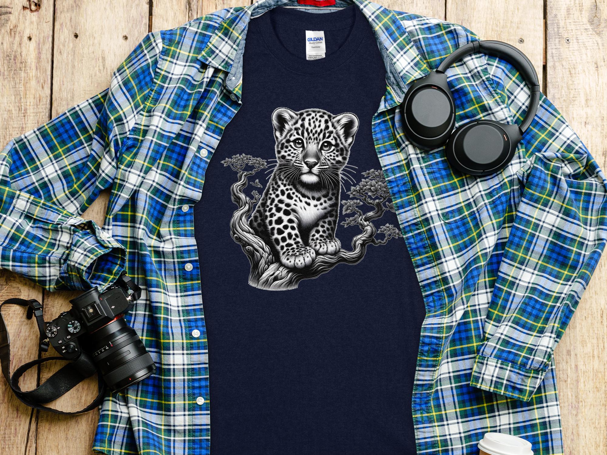 Leopard Bonsai - Coloured Gildan T-Shirt Realistic Animal Talisman Unisex Cute Tee Graphic Design