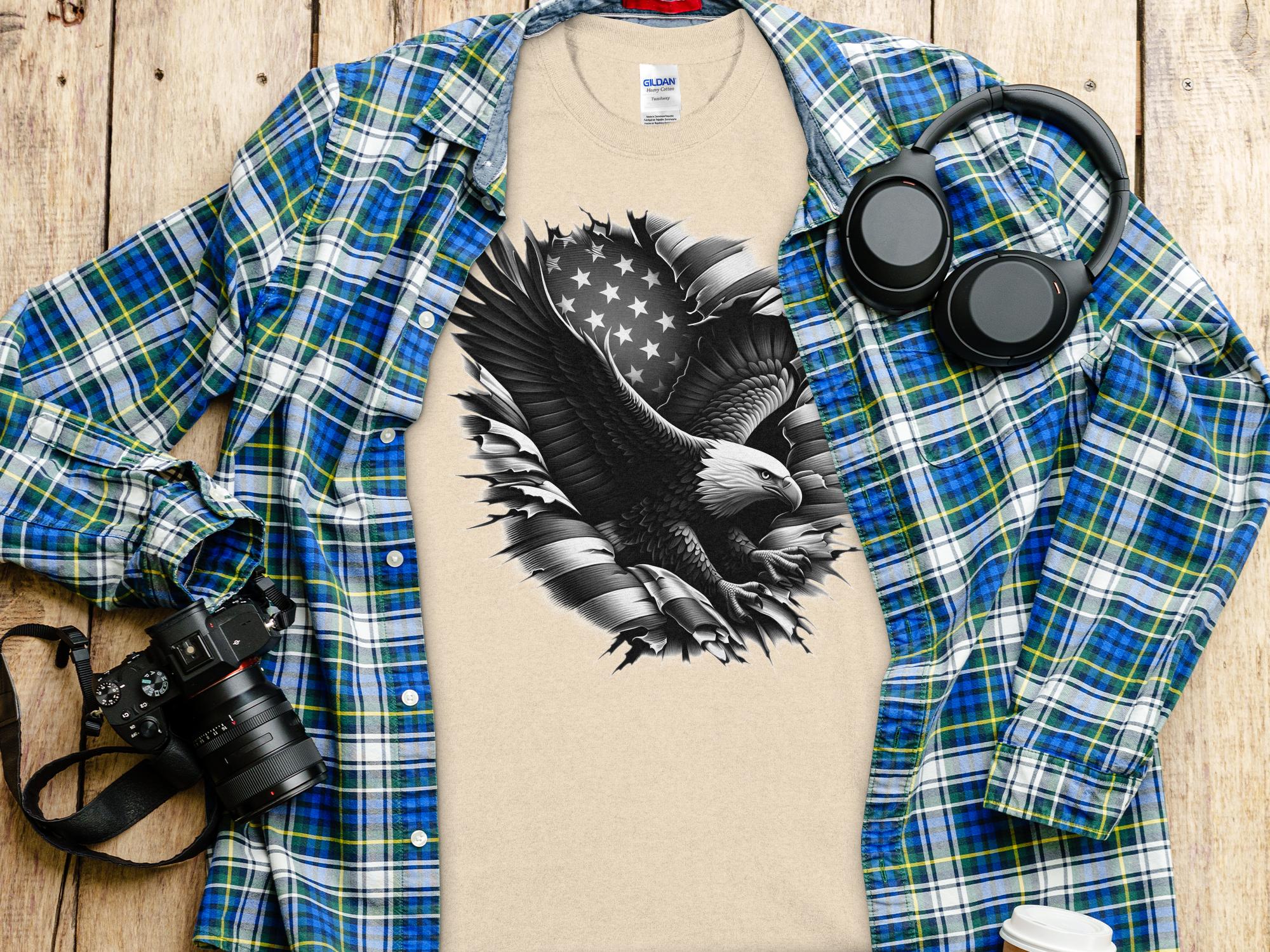 Eagle Patriot - Coloured Gildan T-Shirt Realistic Animal Talisman Unisex Tee Graphic Design