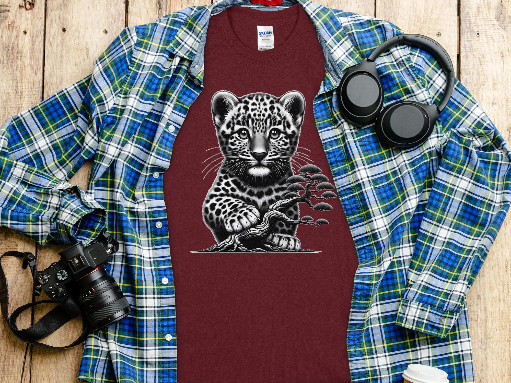 Leopard Bonsai - Coloured Gildan T-Shirt Realistic Animal Talisman Unisex Cute Tee Graphic Design