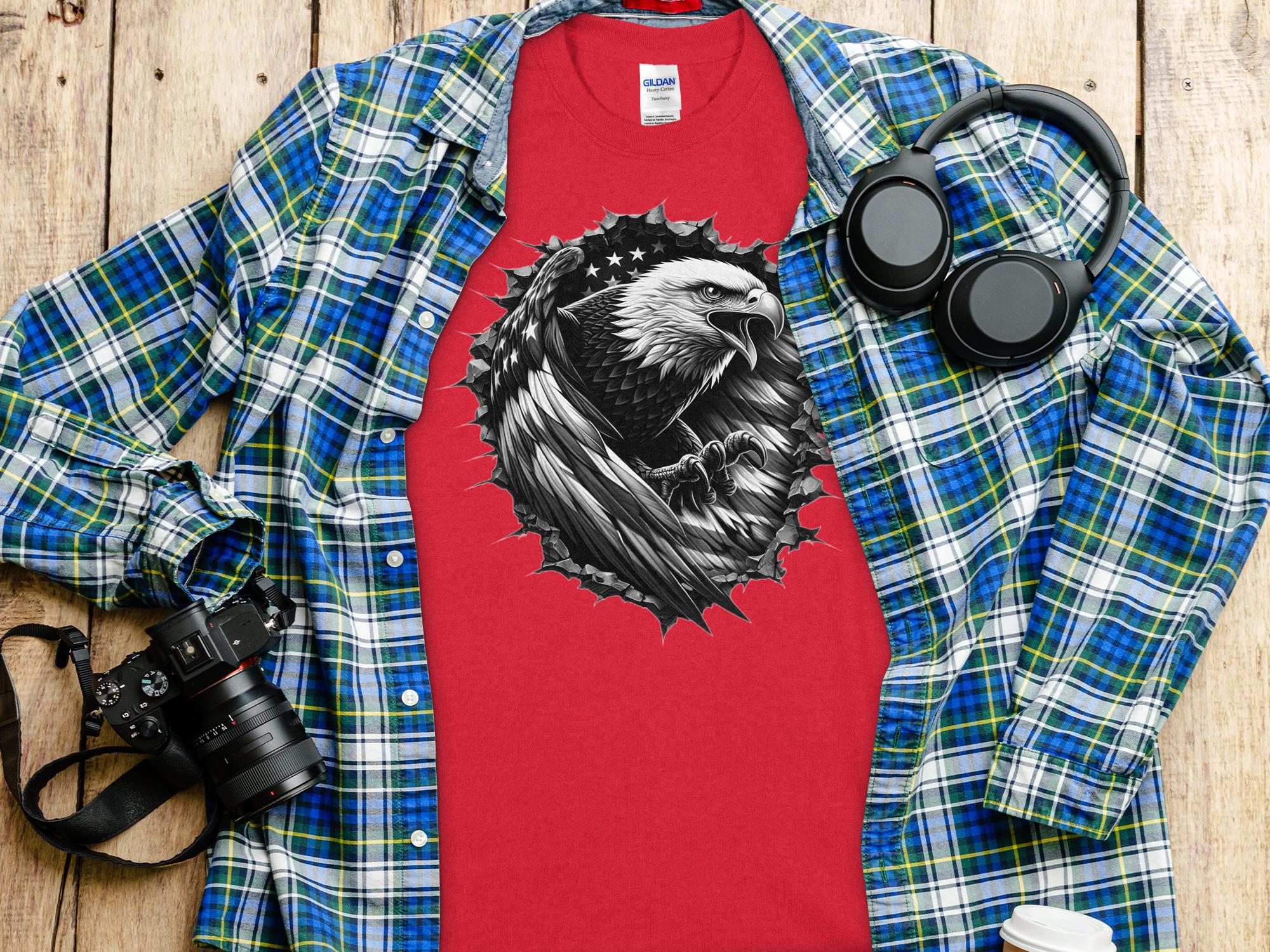 Eagle Patriot - Coloured Gildan T-Shirt Realistic Animal Talisman Unisex Tee Graphic Design