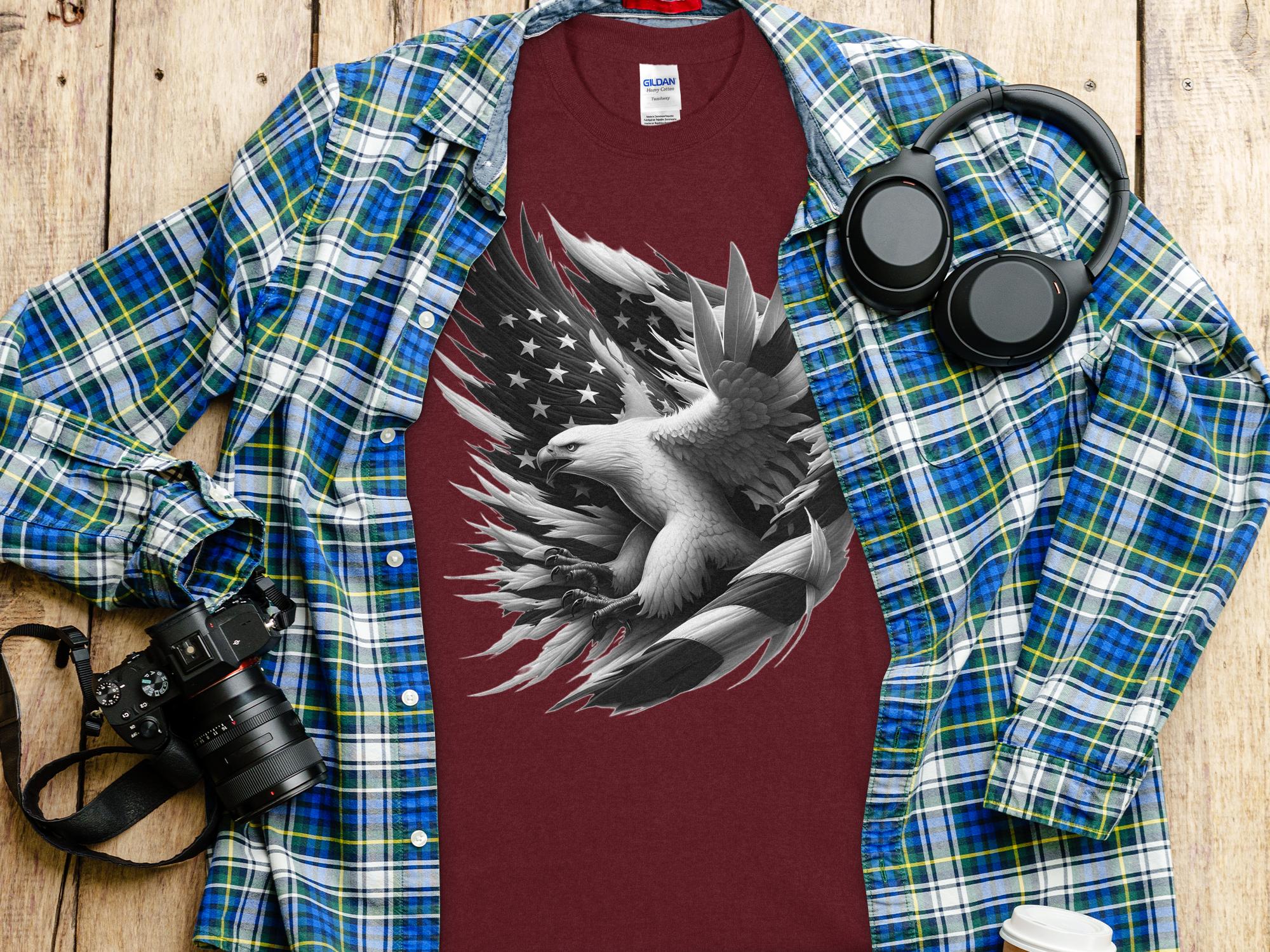 Eagle Patriot - Coloured Gildan T-Shirt Realistic Animal Talisman Unisex Tee Graphic Design