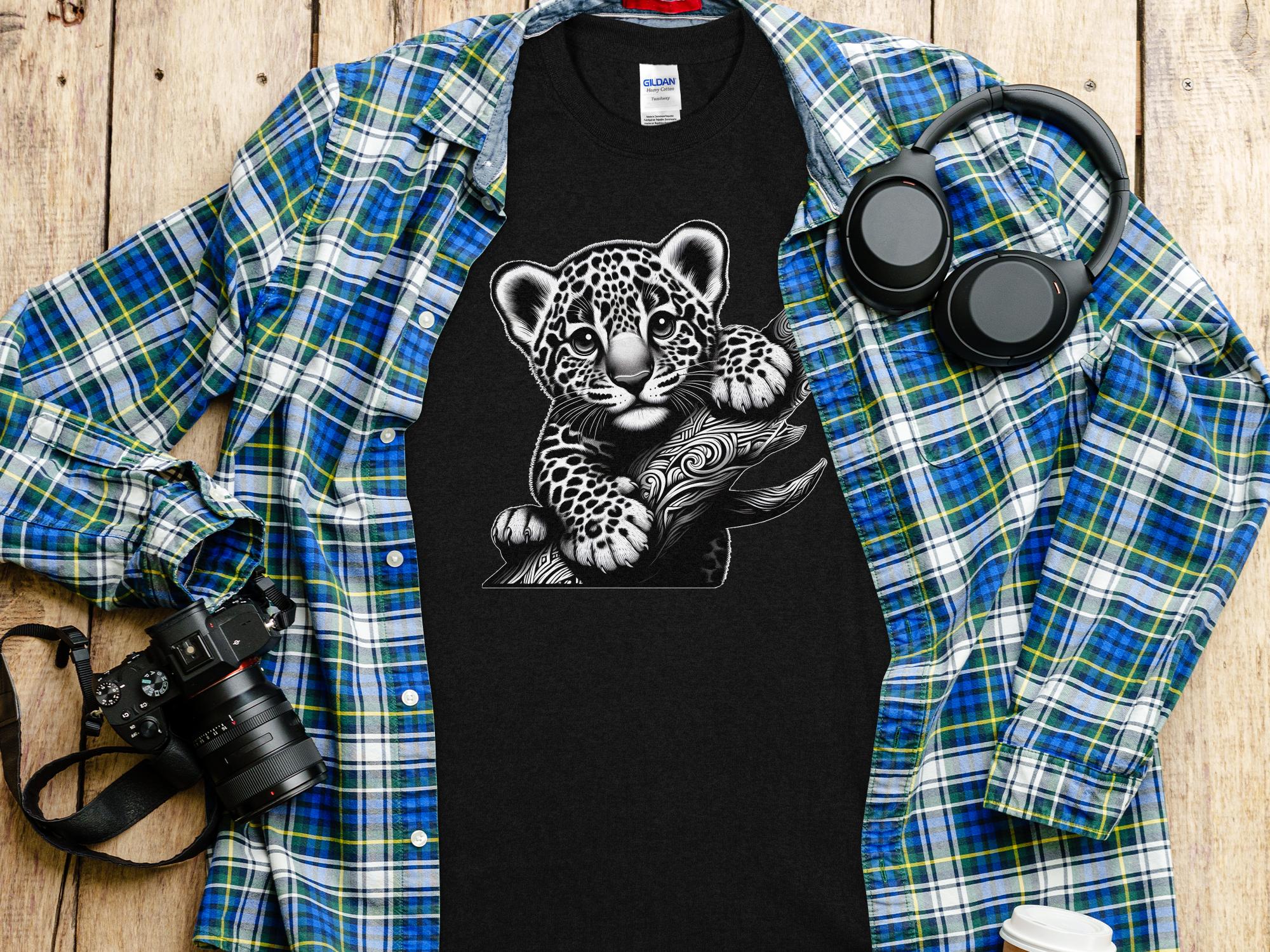 Leopard Bonsai - Coloured Gildan T-Shirt Realistic Animal Talisman Unisex Cute Tee Graphic Design