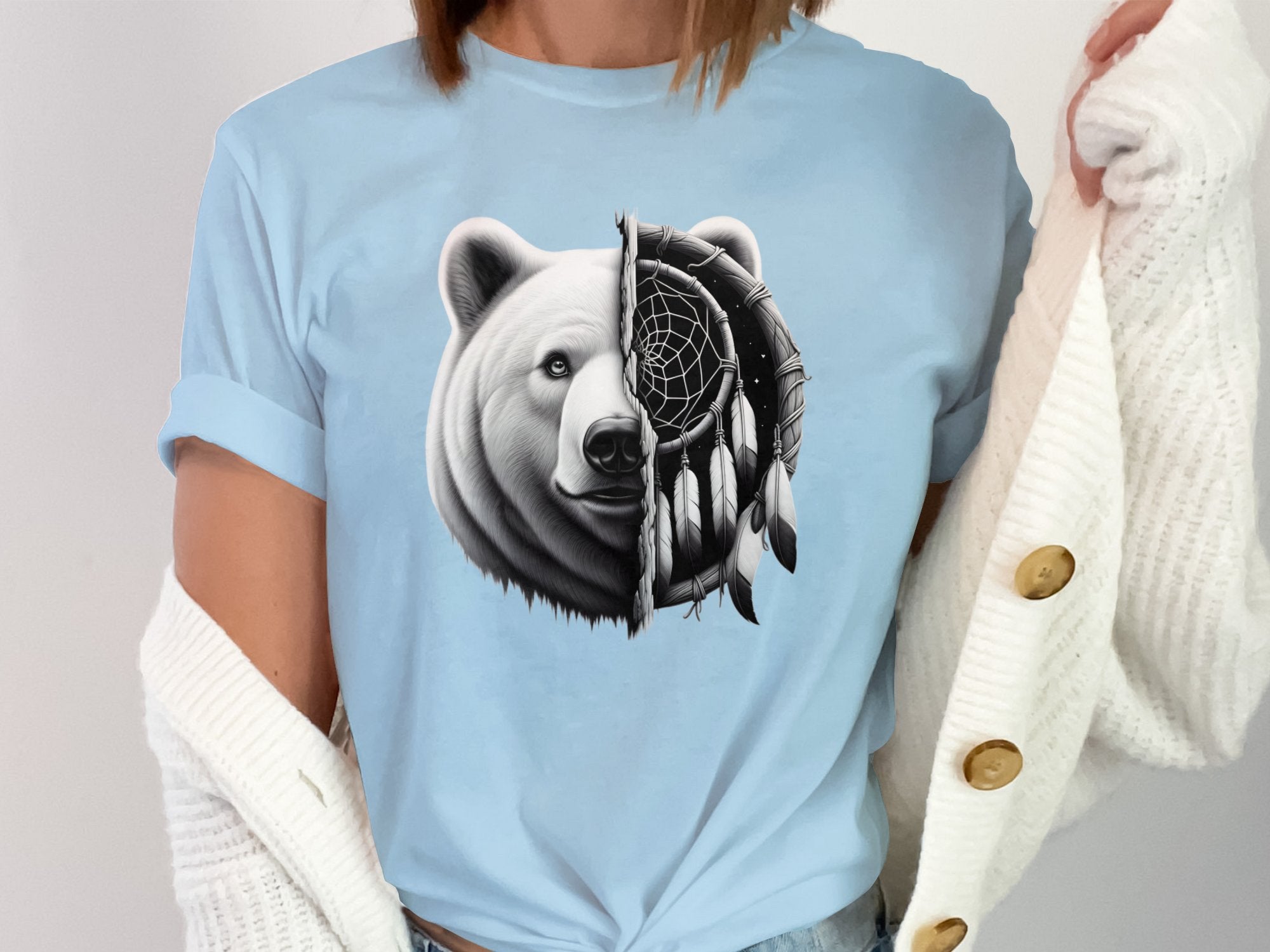 Dreamcatcher Bear - Coloured Gildan T-Shirt Realistic Native American Talisman Unisex Mythology Tee Graphic Design