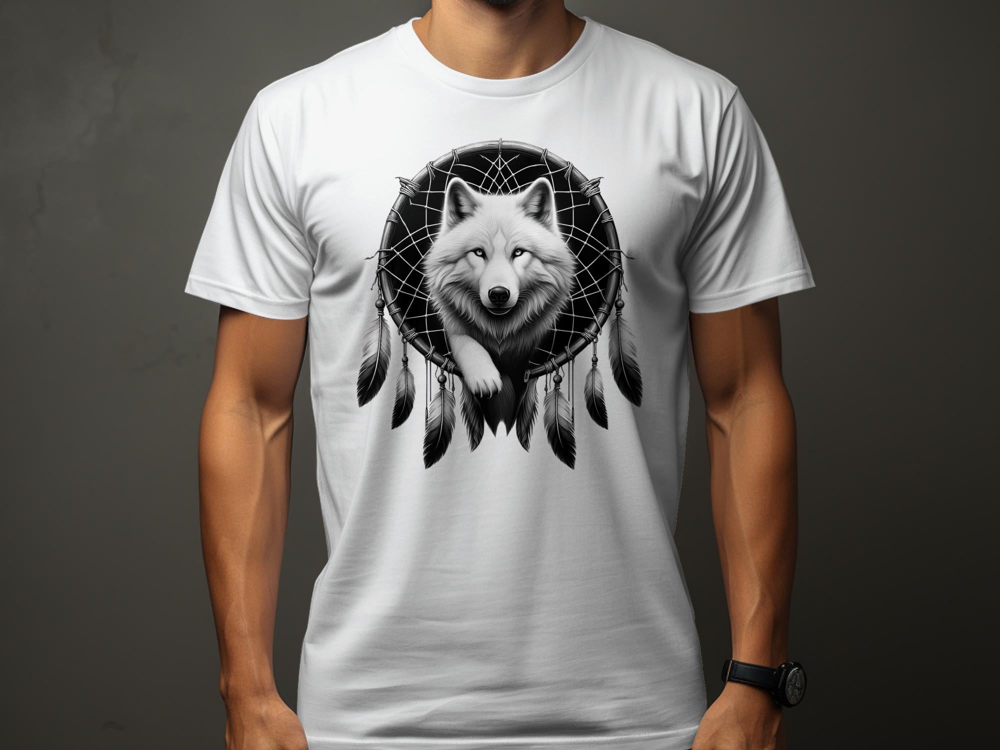 Dreamcatcher Wolf - Coloured Gildan T-Shirt Realistic Native American Talisman Unisex Mythology Tee Graphic Design