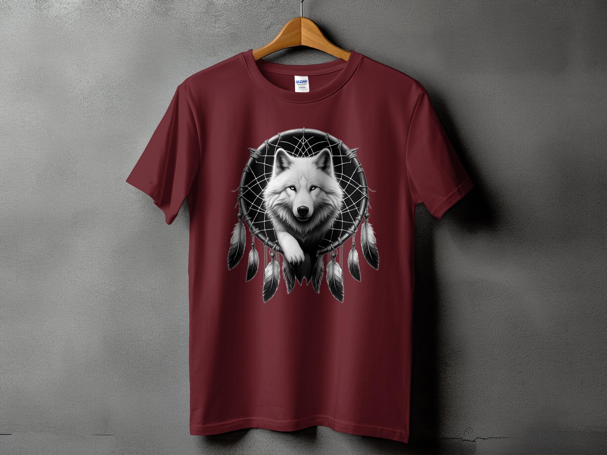 Dreamcatcher Wolf - Coloured Gildan T-Shirt Realistic Native American Talisman Unisex Mythology Tee Graphic Design