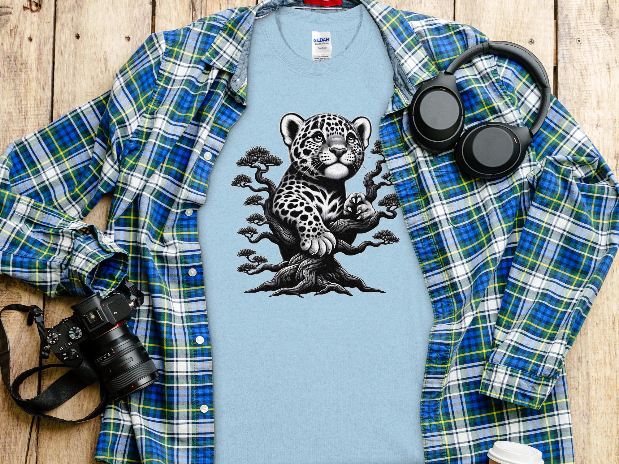 Leopard Bonsai - Coloured Gildan T-Shirt Realistic Animal Talisman Unisex Cute Tee Graphic Design