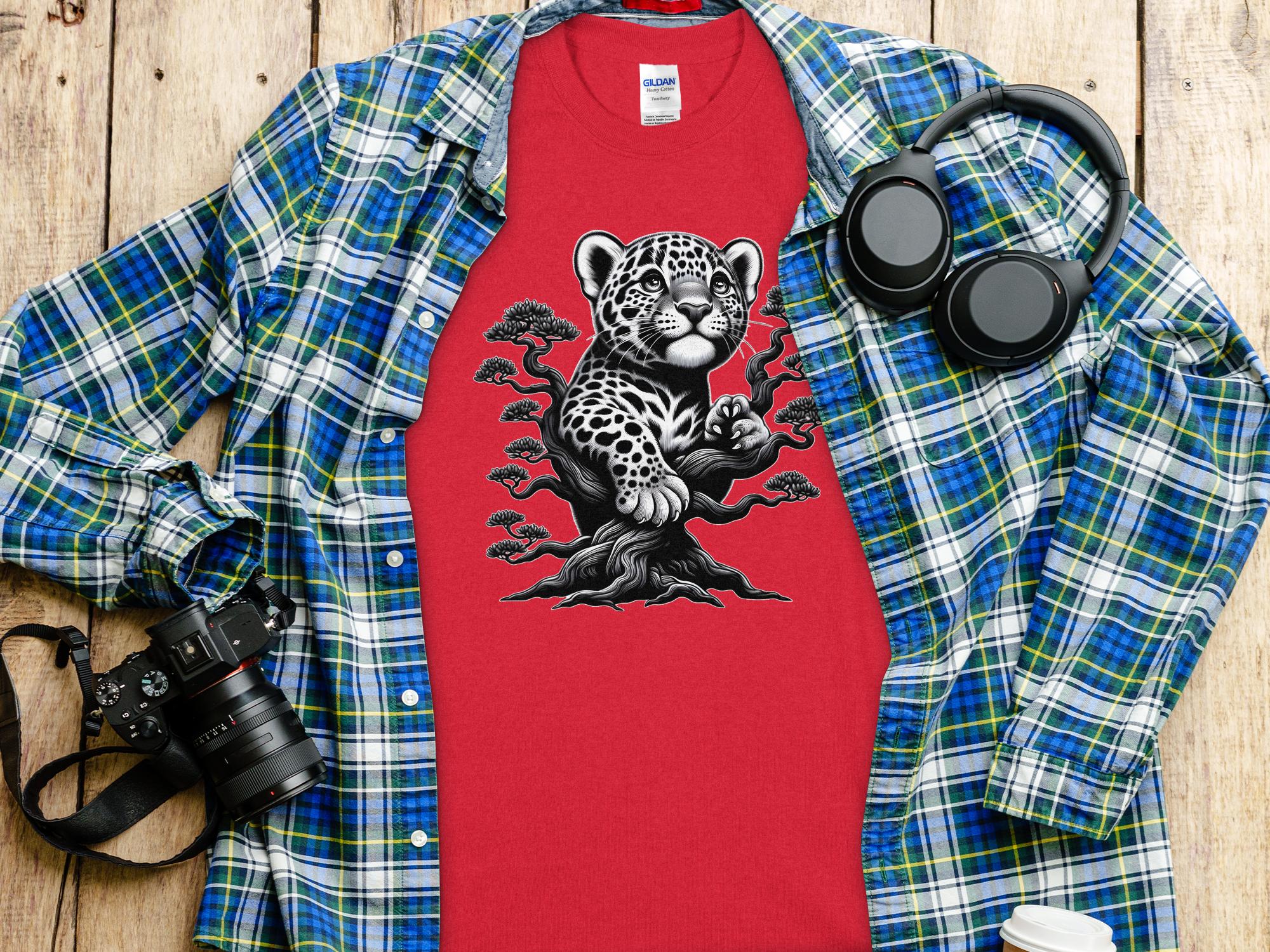 Leopard Bonsai - Coloured Gildan T-Shirt Realistic Animal Talisman Unisex Cute Tee Graphic Design