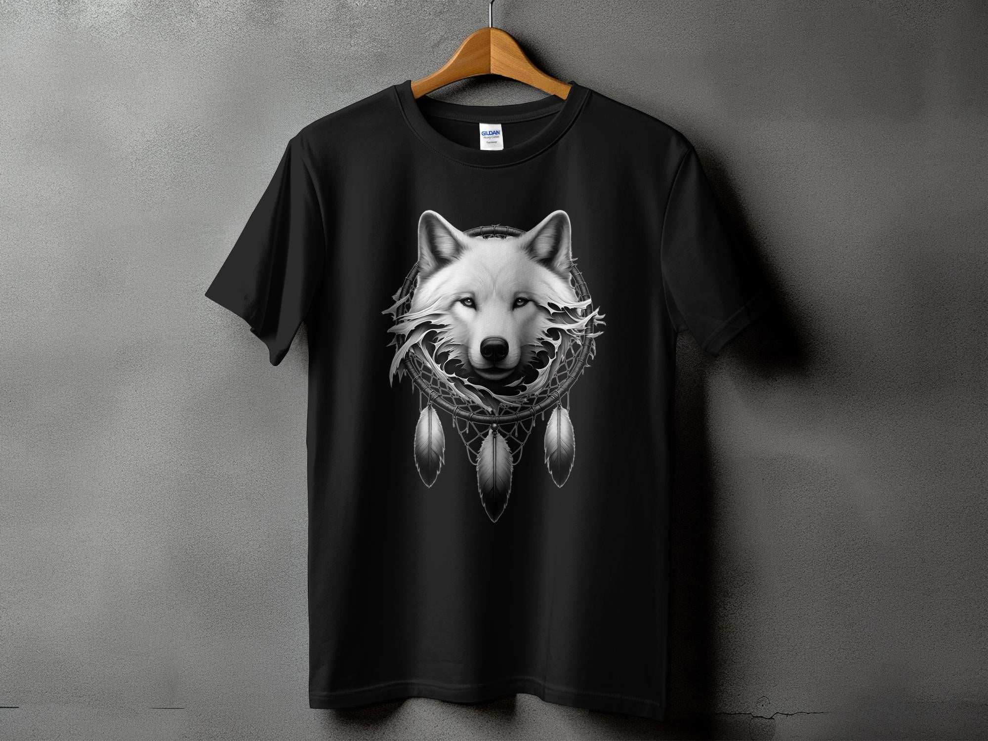 Dreamcatcher Wolf - Coloured Gildan T-Shirt Realistic Native American Talisman Unisex Mythology Tee Graphic Design