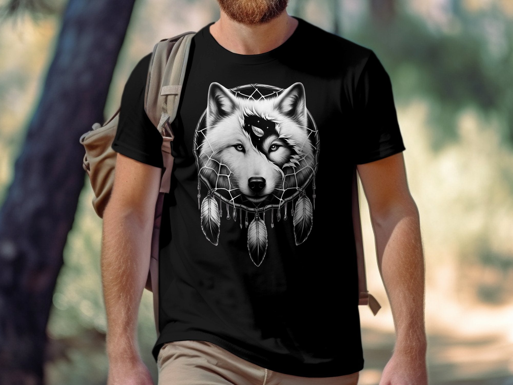 Dreamcatcher Wolf - Coloured Gildan T-Shirt Realistic Native American Talisman Unisex Mythology Tee Graphic Design