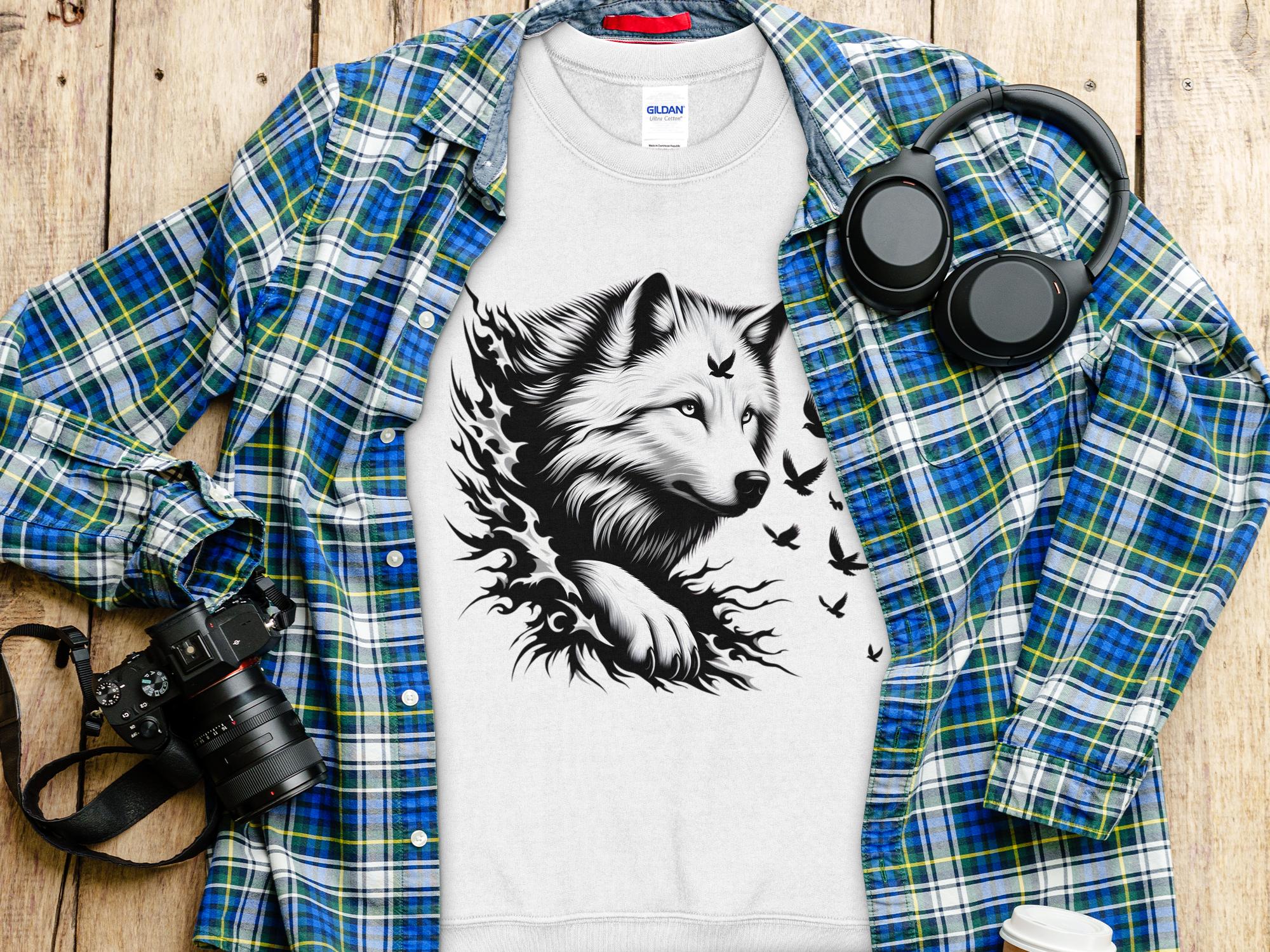 Wolf x Doves - Black White Gildan Sweatshirt Realistic Animal Talisman Unisex Tee Graphic Design