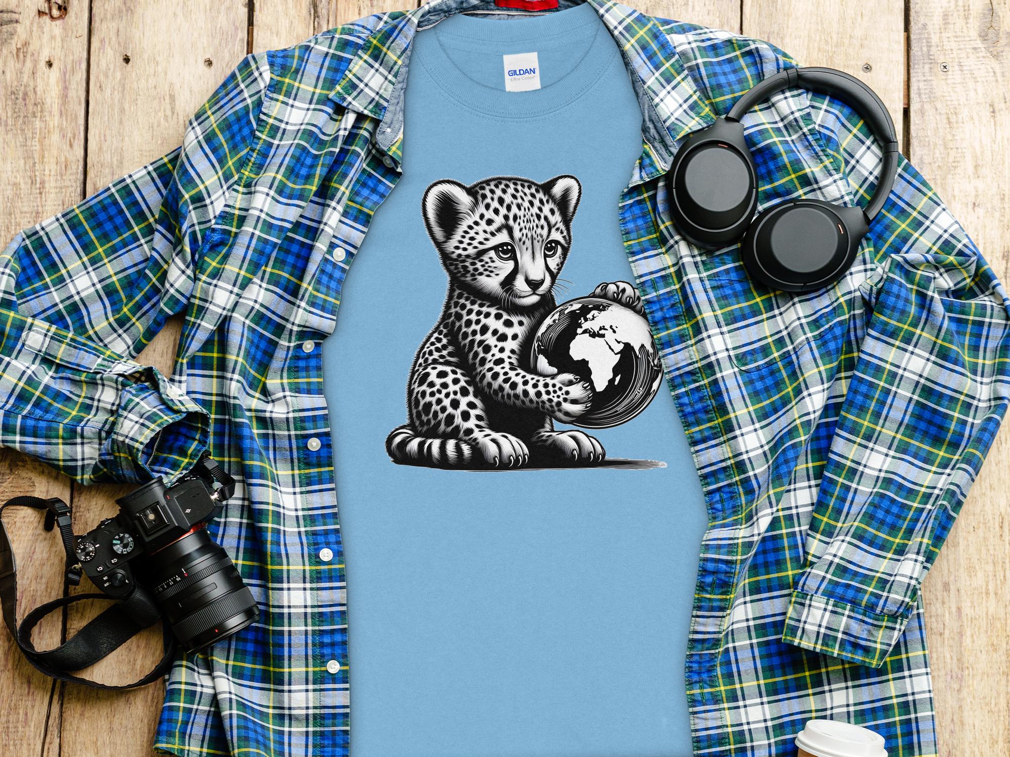 Cheetah World - Coloured Gildan Long Sleeve Realistic Animal Talisman Unisex Cute Tee Graphic Design