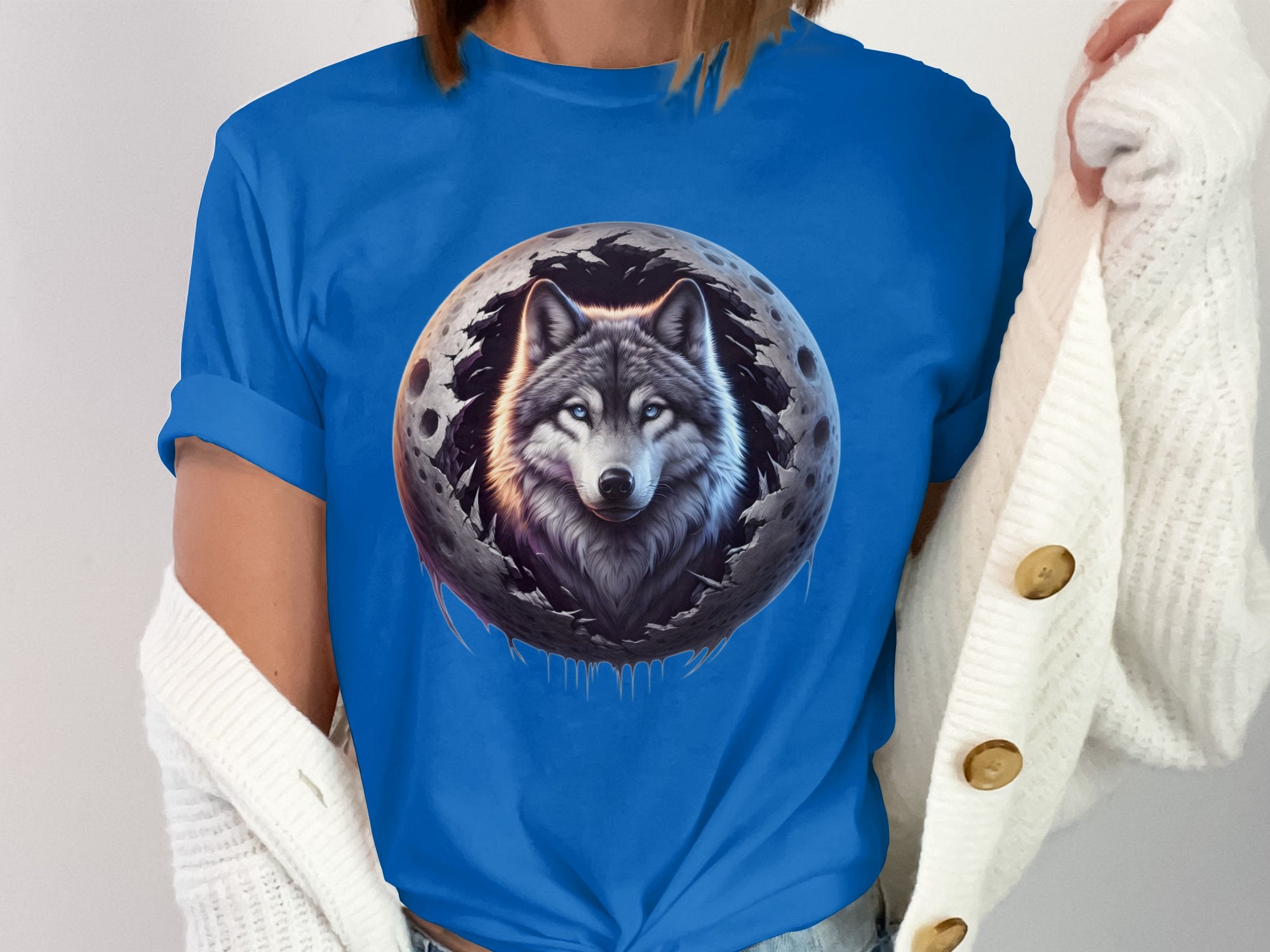 Moon Wolf - T-Shirt Realistic Full Colour Animal Talisman Unisex Mythology Tee Gildan Graphic Design