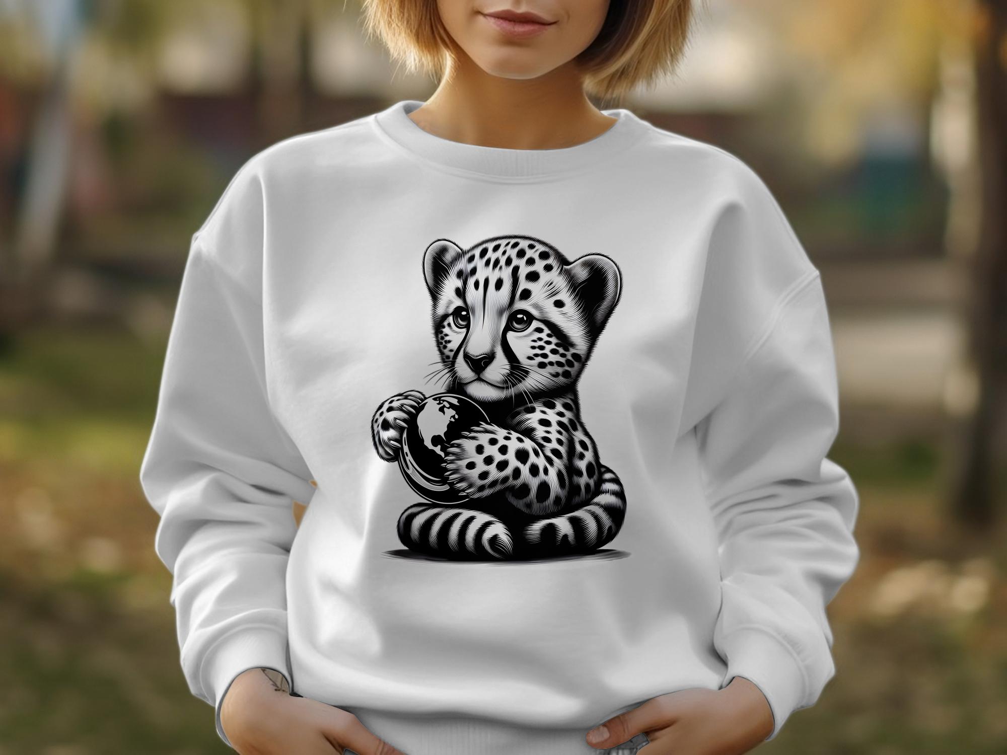 Cheetah World - Coloured Gildan Sweatshirt Realistic Animal Talisman Unisex Cute Tee Graphic Design