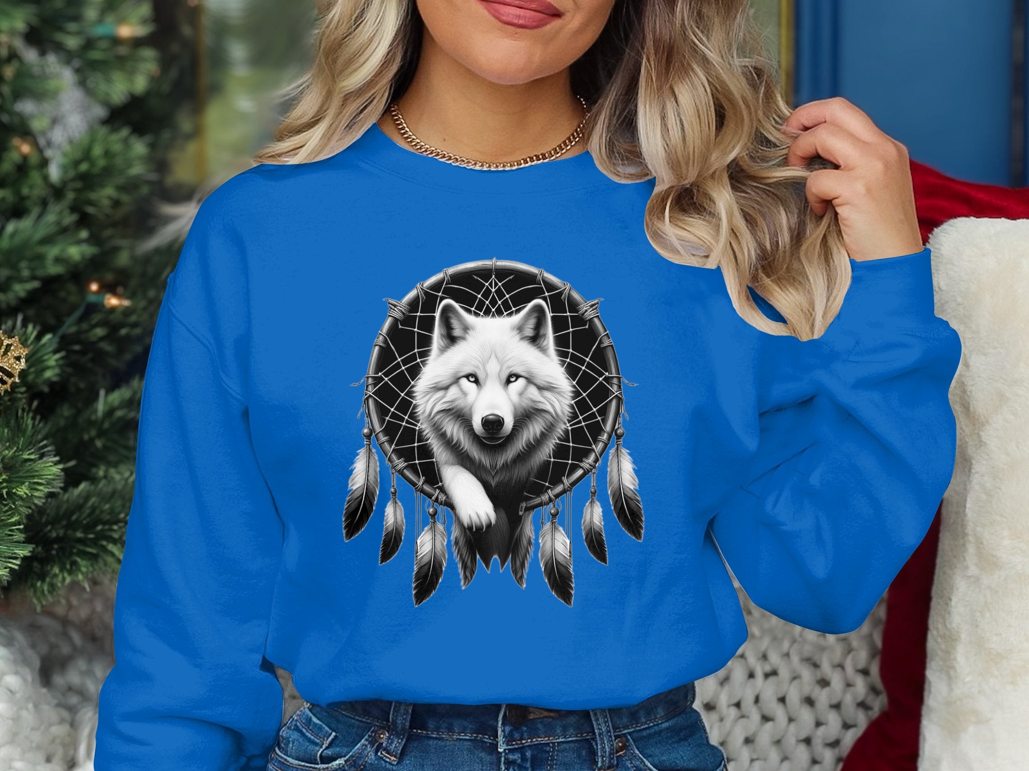 Dreamcatcher Wolf - Coloured Gildan Sweatshirt Realistic Native American Talisman Unisex Mythology Tee Graphic Design