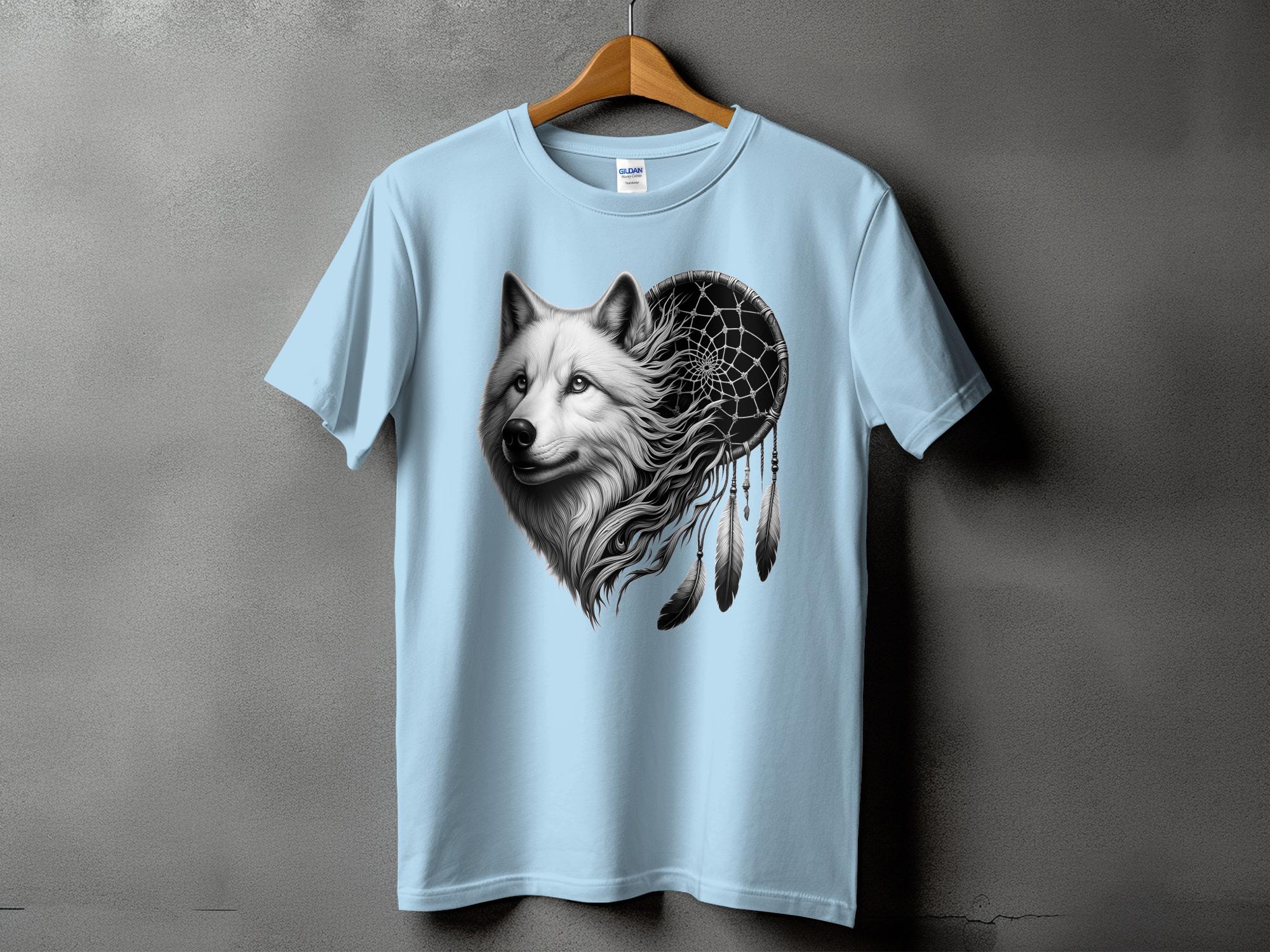 Dreamcatcher Wolf - Coloured Gildan T-Shirt Realistic Native American Talisman Unisex Mythology Tee Graphic Design