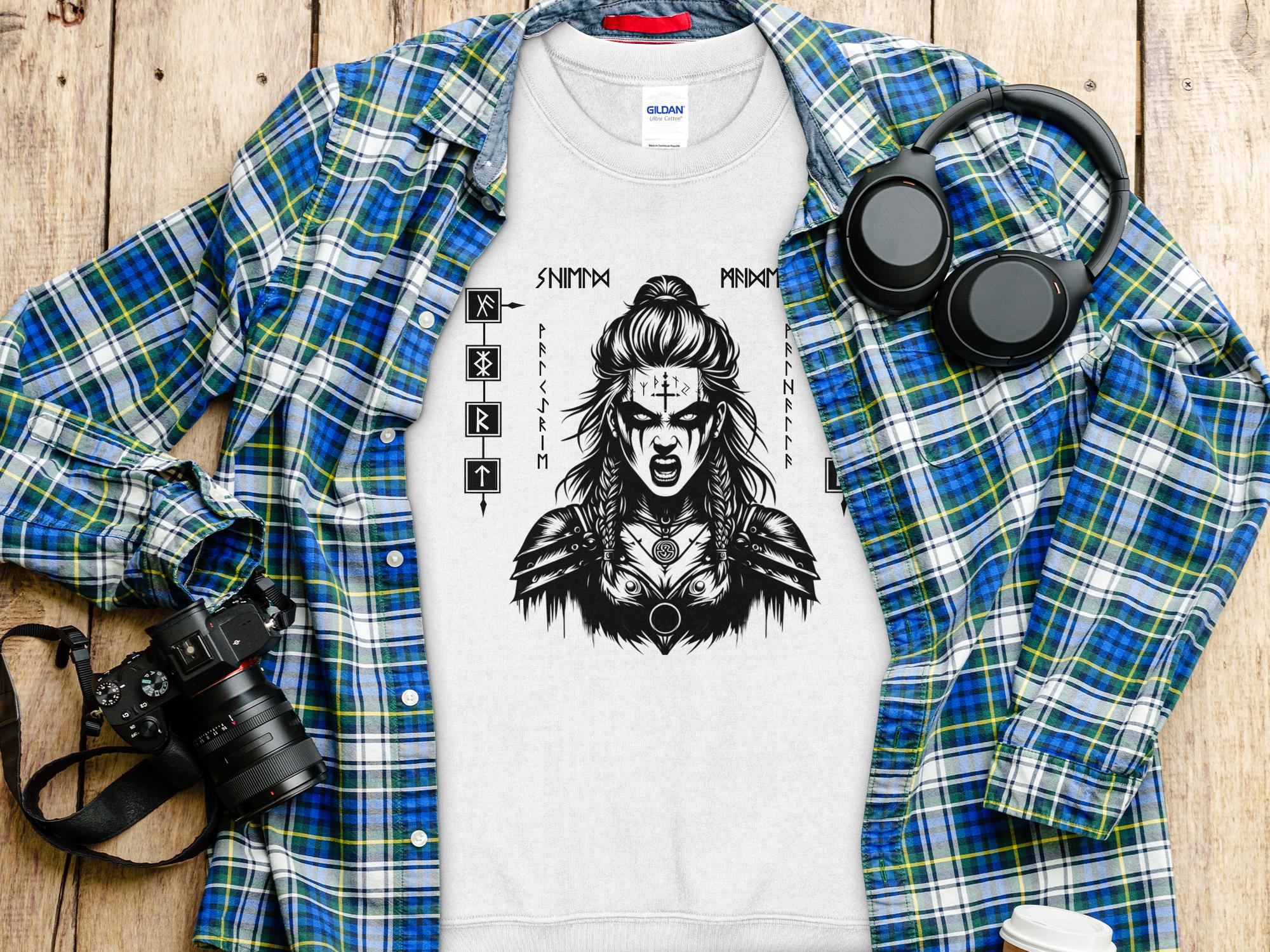 Viking Shield Maiden - Coloured Gildan Sweatshirt Realistic Norse Talisman Men Women Unisex Valhalla Tee Graphic Design