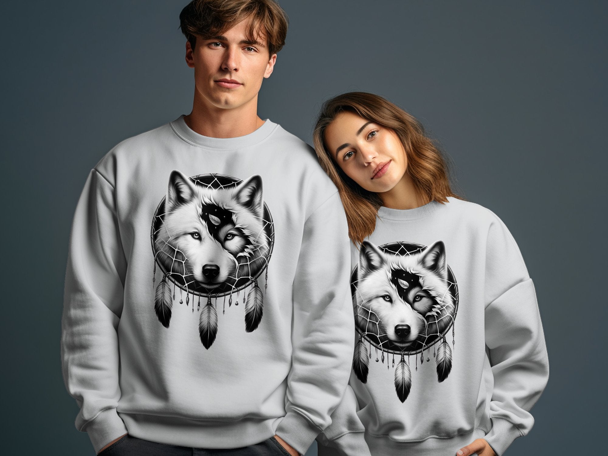 Dreamcatcher Wolf - Coloured Gildan Sweatshirt Realistic Native American Talisman Unisex Mythology Tee Graphic Design