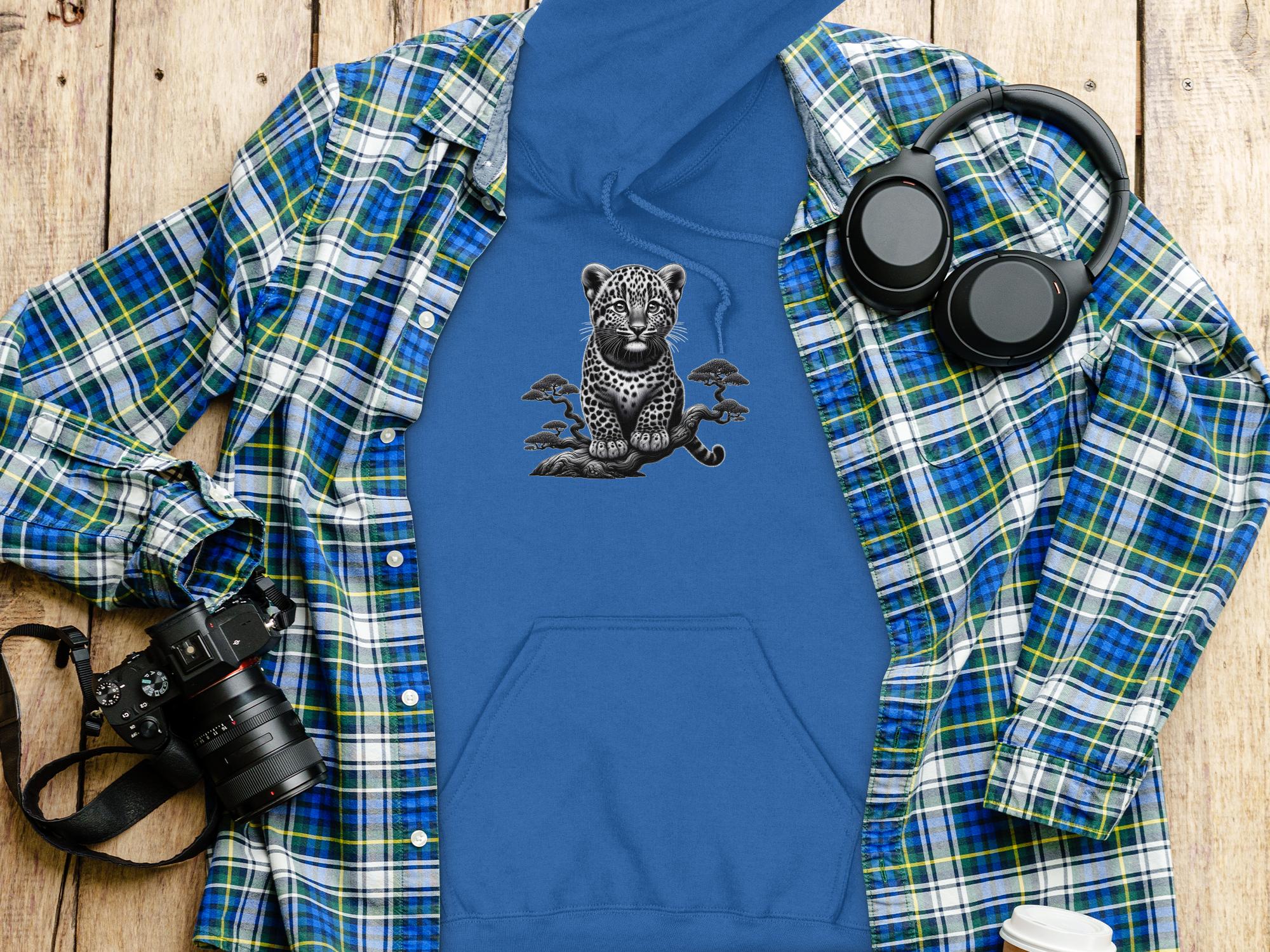 Leopard Bonsai - Coloured Gildan Hoodie Realistic Animal Talisman Unisex Cute Tee Graphic Design