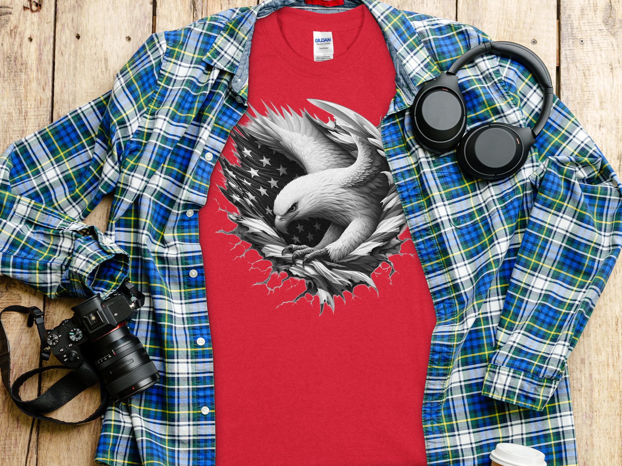 Eagle Patriot - Coloured Gildan T-Shirt Realistic Animal Talisman Unisex Tee Graphic Design