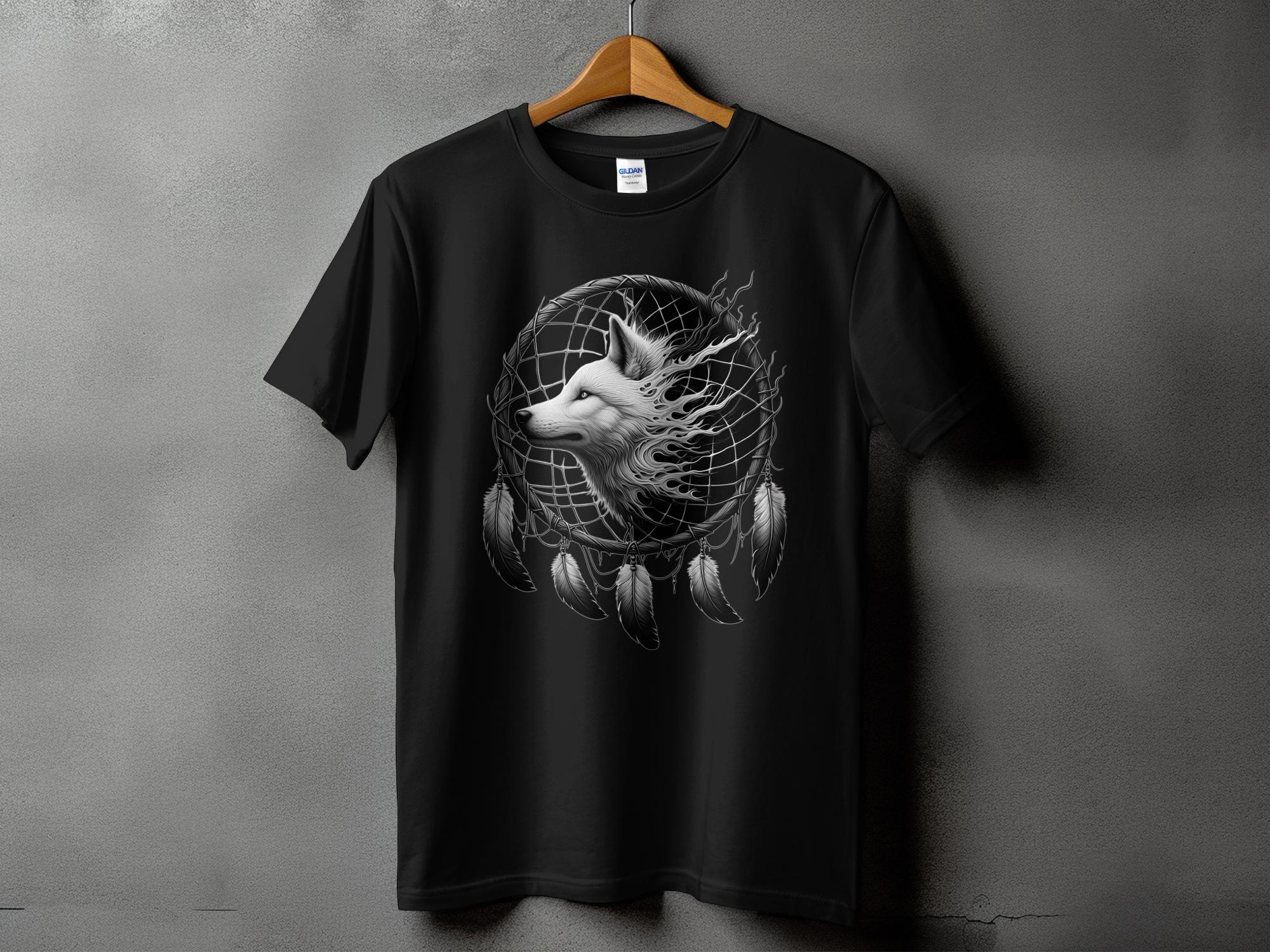 Dreamcatcher Wolf - Coloured Gildan T-Shirt Realistic Native American Talisman Unisex Mythology Tee Graphic Design